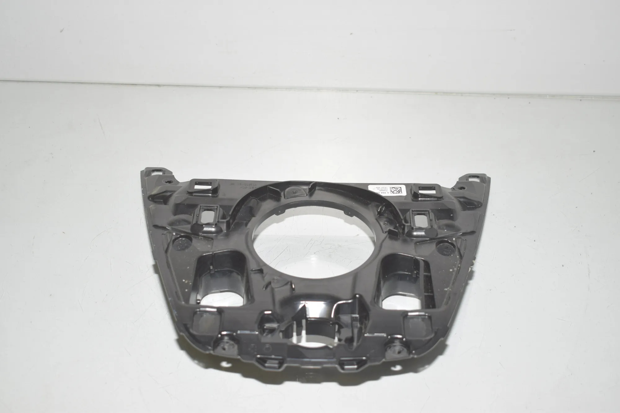 Bracket – OEM 9358056 · BMW 5 Touring (G31) (2017 - -) 520 d 2021