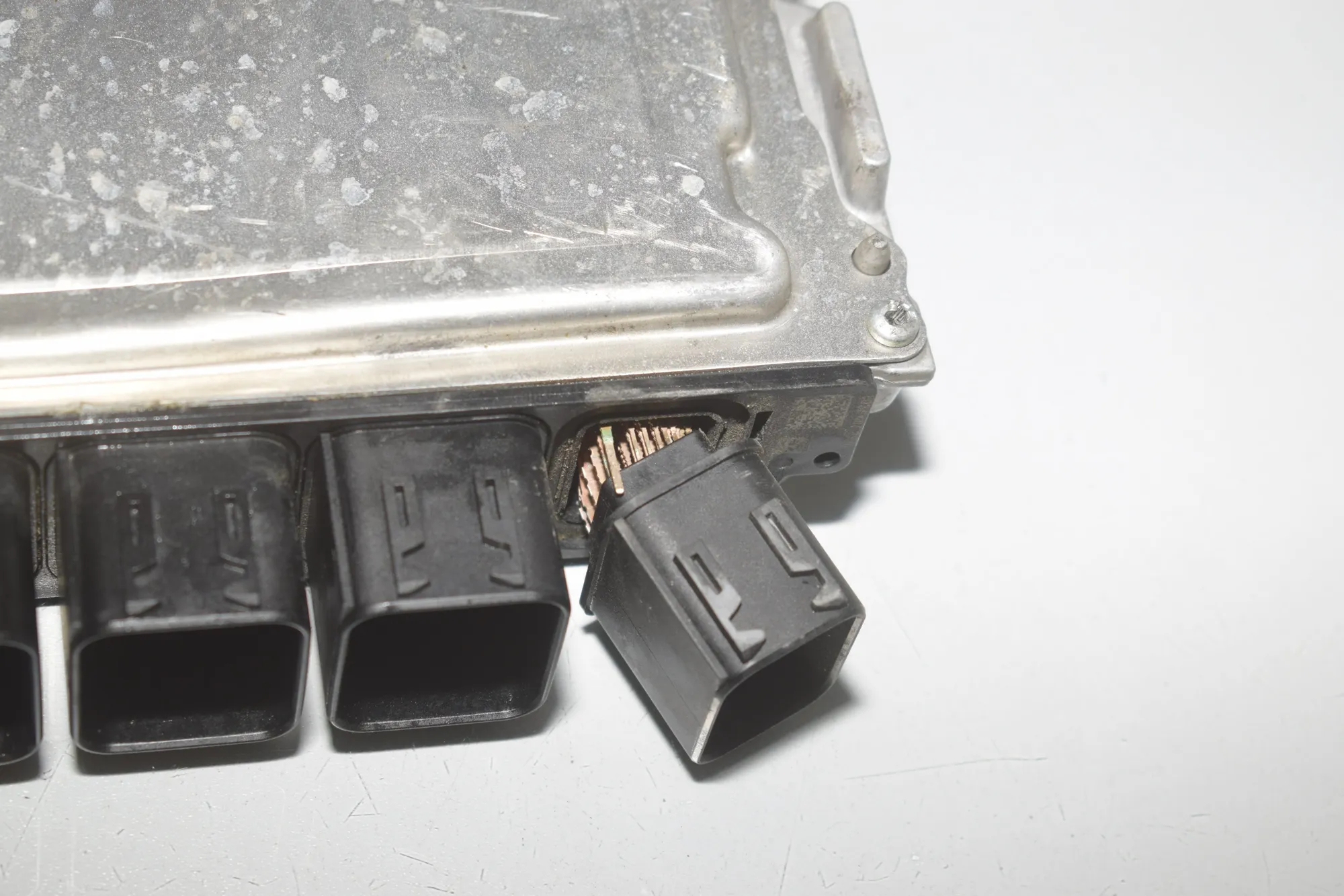 Engine Control Unit – OEM 5A307E2 · BMW 5 Touring (G31) (2017 - -) 520 d 2021 – 2