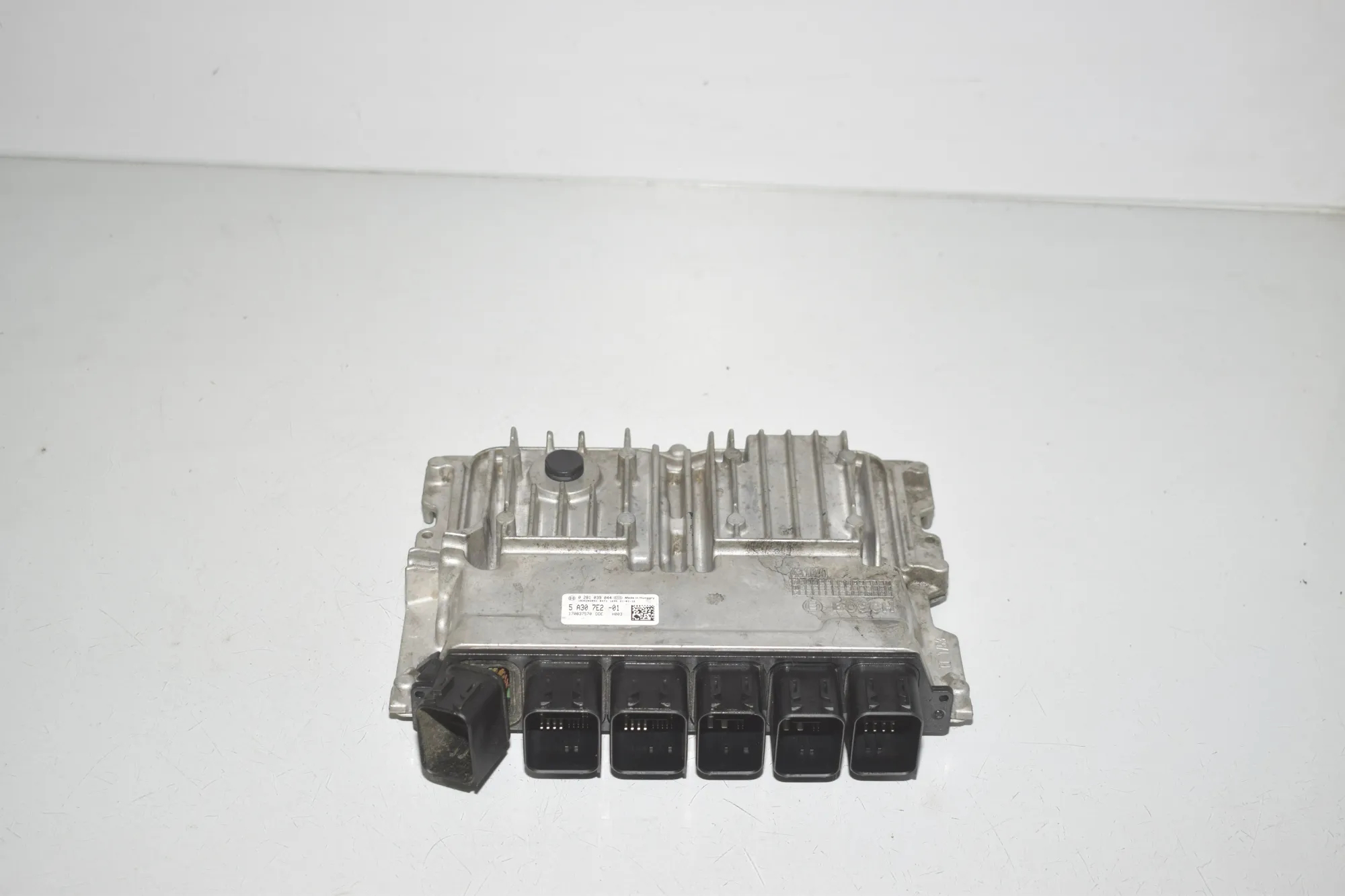 Engine Control Unit – OEM 5A307E2 · BMW 5 Touring (G31) (2017 - -) 520 d 2021