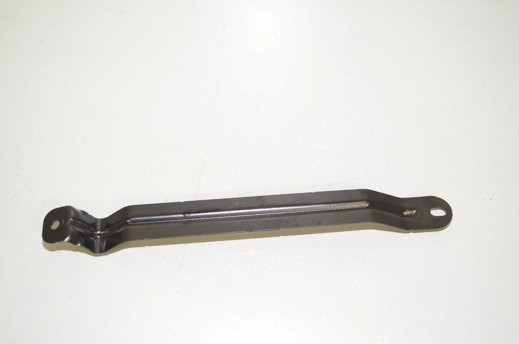Battery Holder – OEM 9311081 · BMW 5 (G30) (2016 - -) M 550 d xDrive 2017 – 3