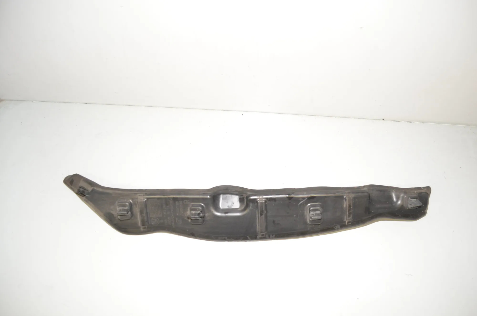 Other Body Parts – OEM 7352222 · BMW 5 (G30) (2016 - -) M 550 d xDrive 2017 – 4