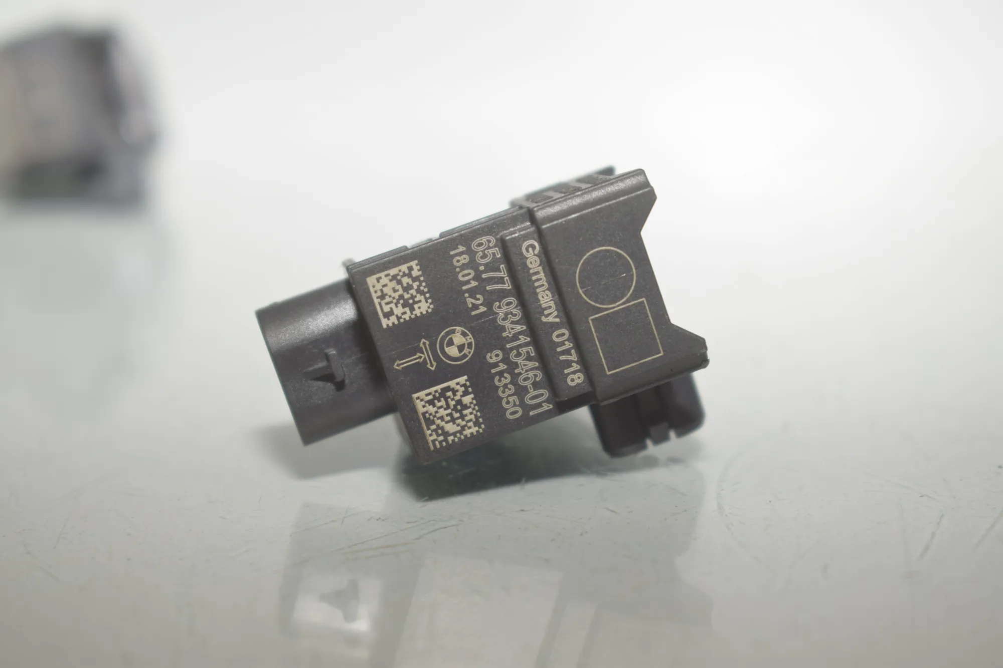 Rear Right Impact Sensor – OEM 9341546 · BMW 5 Touring (G31) (2017 - -) 520 d 2021 – 5