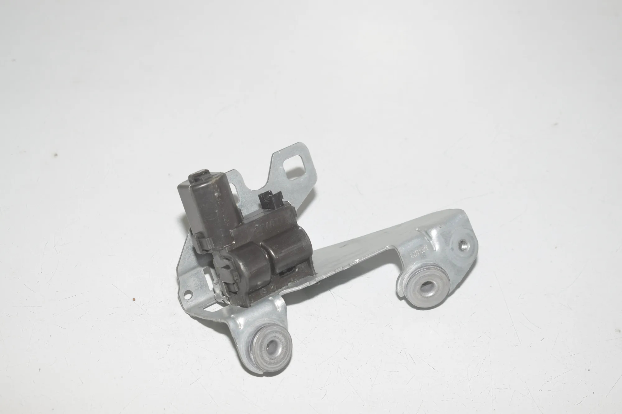 Tailgate Boot Lock – OEM 7447095 · BMW 5 Touring (G31) (2017 - -) 520 d 2021