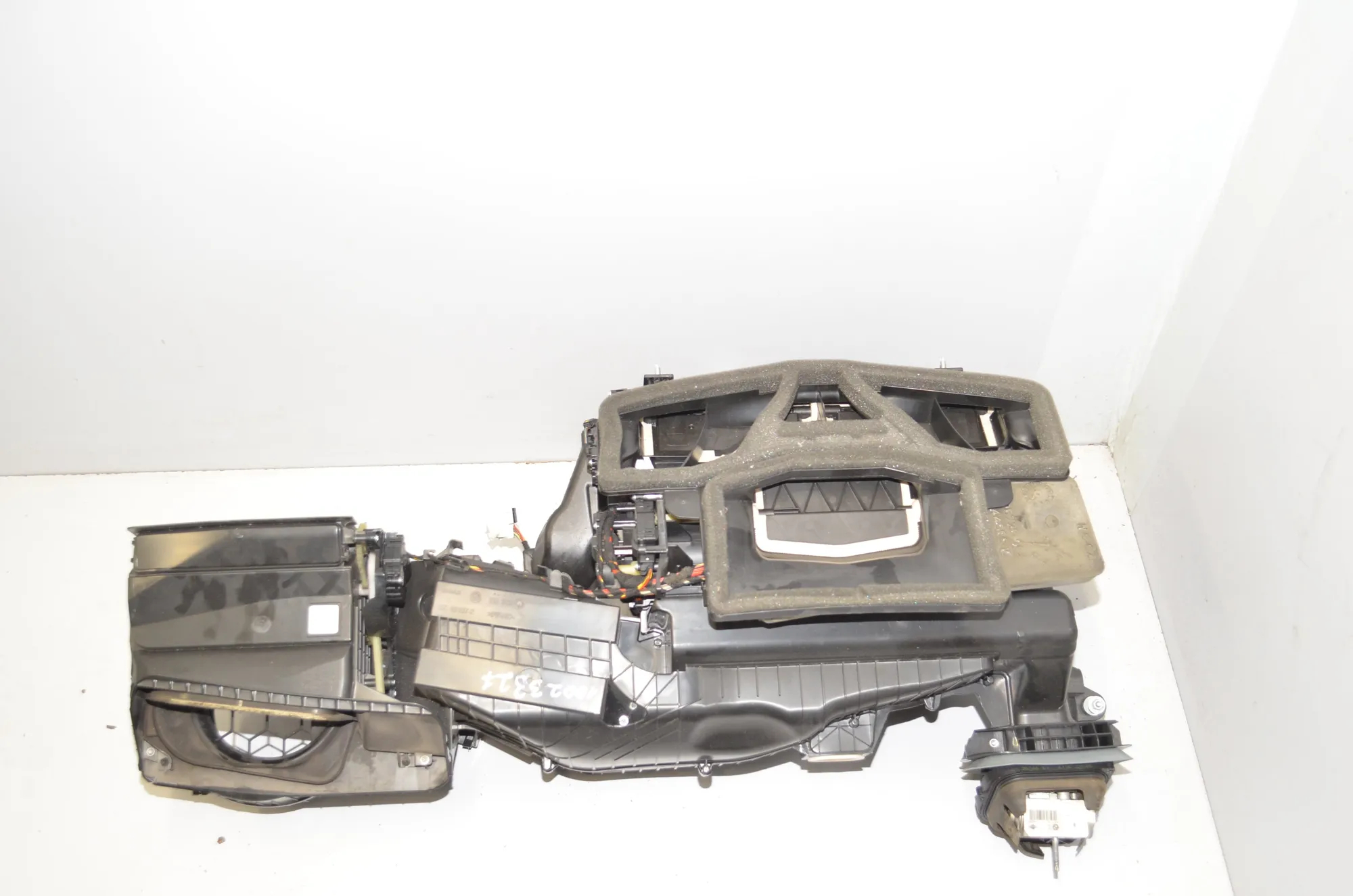 Interior Heater – OEM 6997031 · BMW 5 (G30) (2016 - -) M 550 d xDrive 2017 – 2