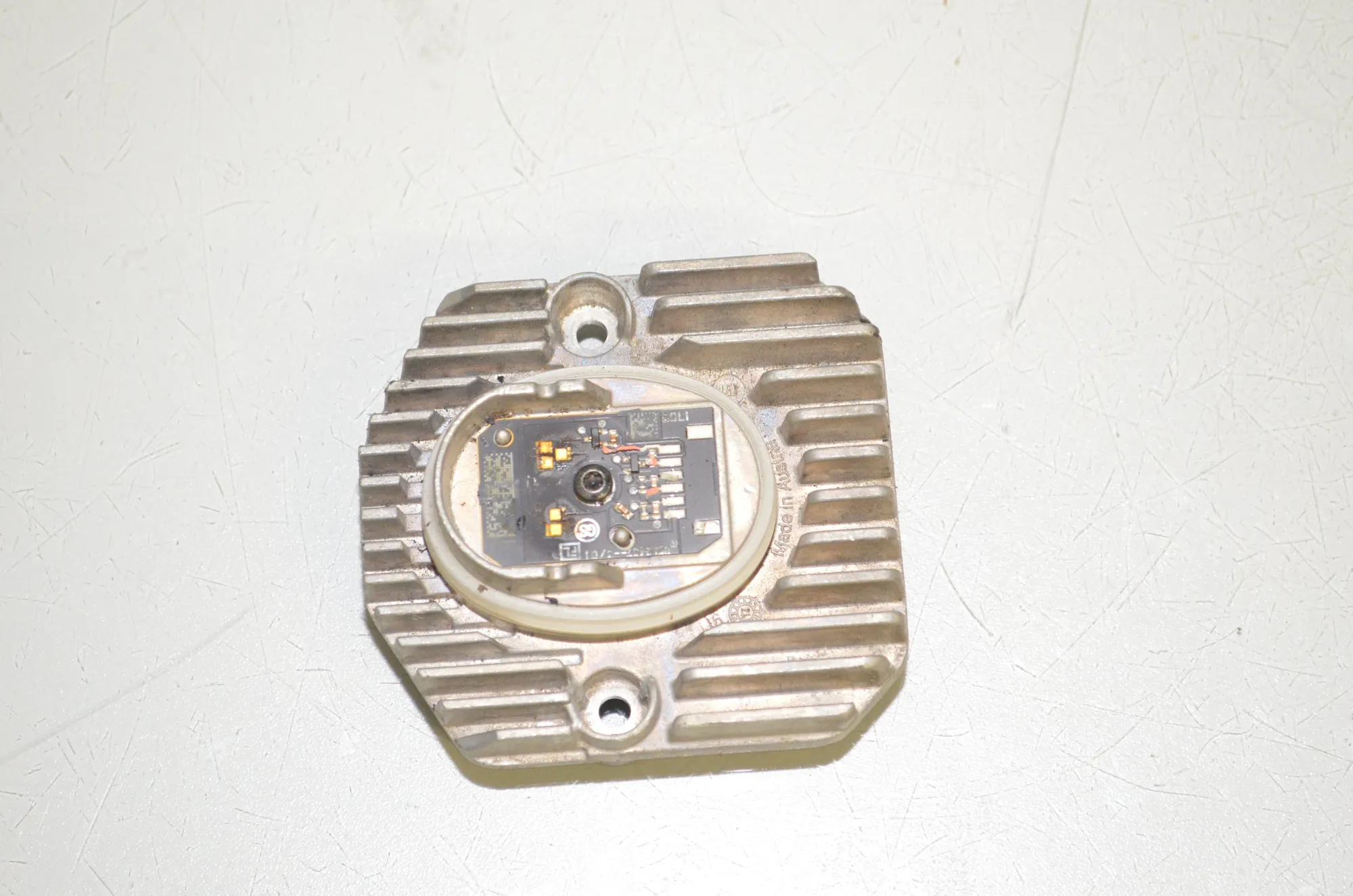 LED Lights Control Unit – OEM 7214939 · BMW 5 (G30) (2016 - -) M 550 d xDrive 2017