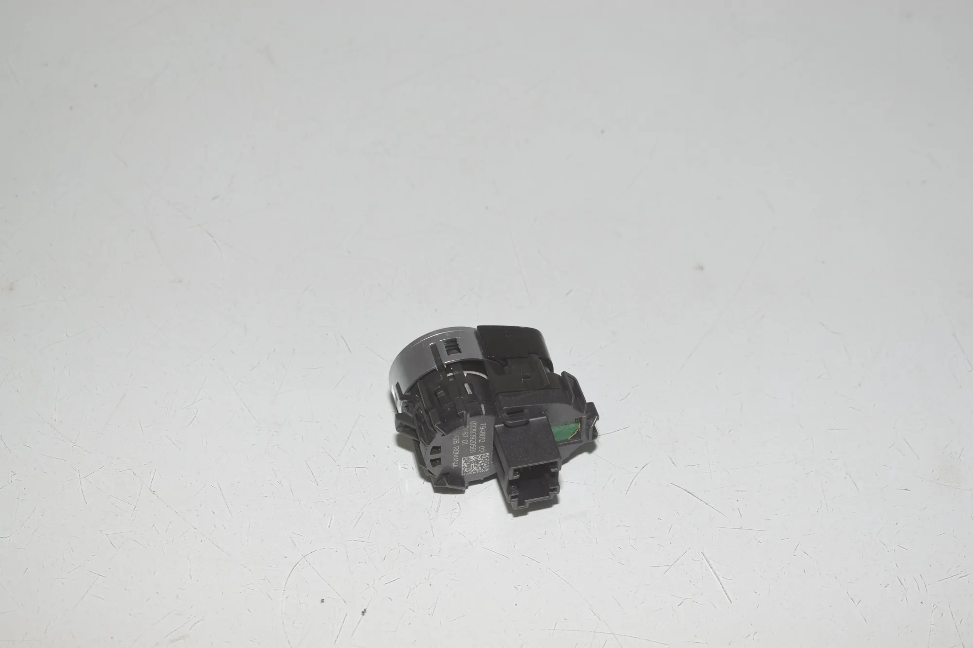 Ignition Start Button – OEM 7948012 · BMW 5 Touring (G31) (2017 - -) 520 d 2021 – 3