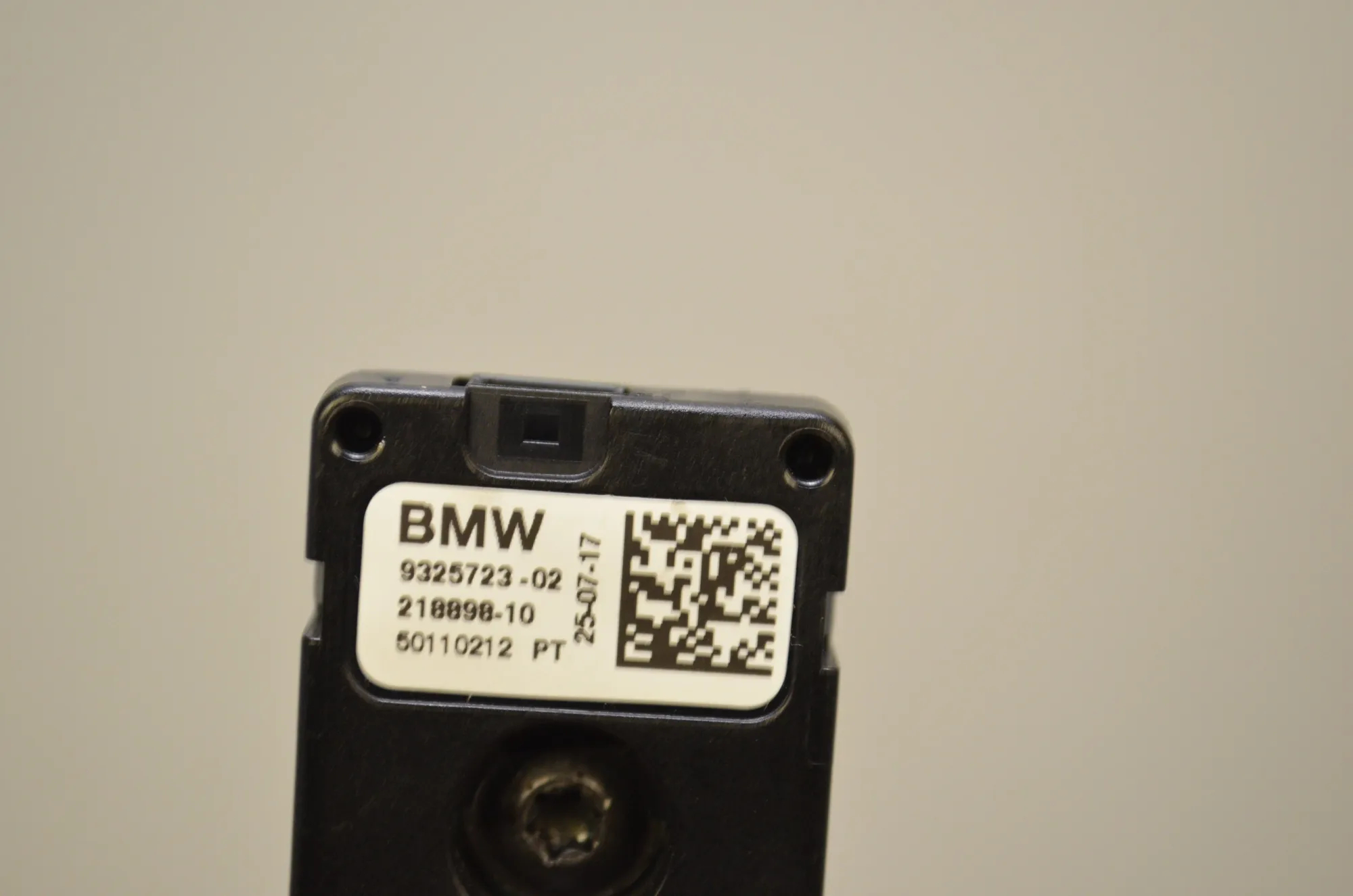 Antenna – OEM 9325723 · BMW 5 (G30) (2016 - -) M 550 d xDrive 2017 – 4