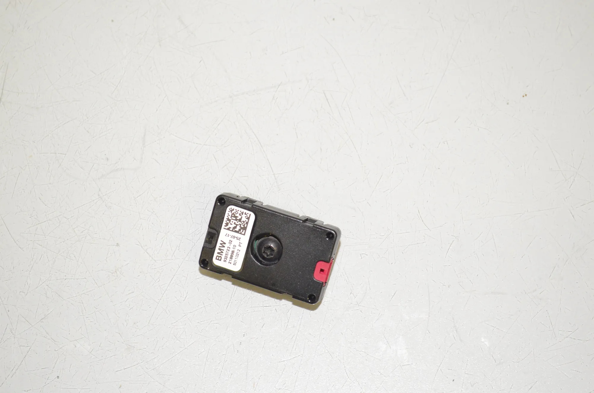 Antenna – OEM 9325723 · BMW 5 (G30) (2016 - -) M 550 d xDrive 2017 – 2