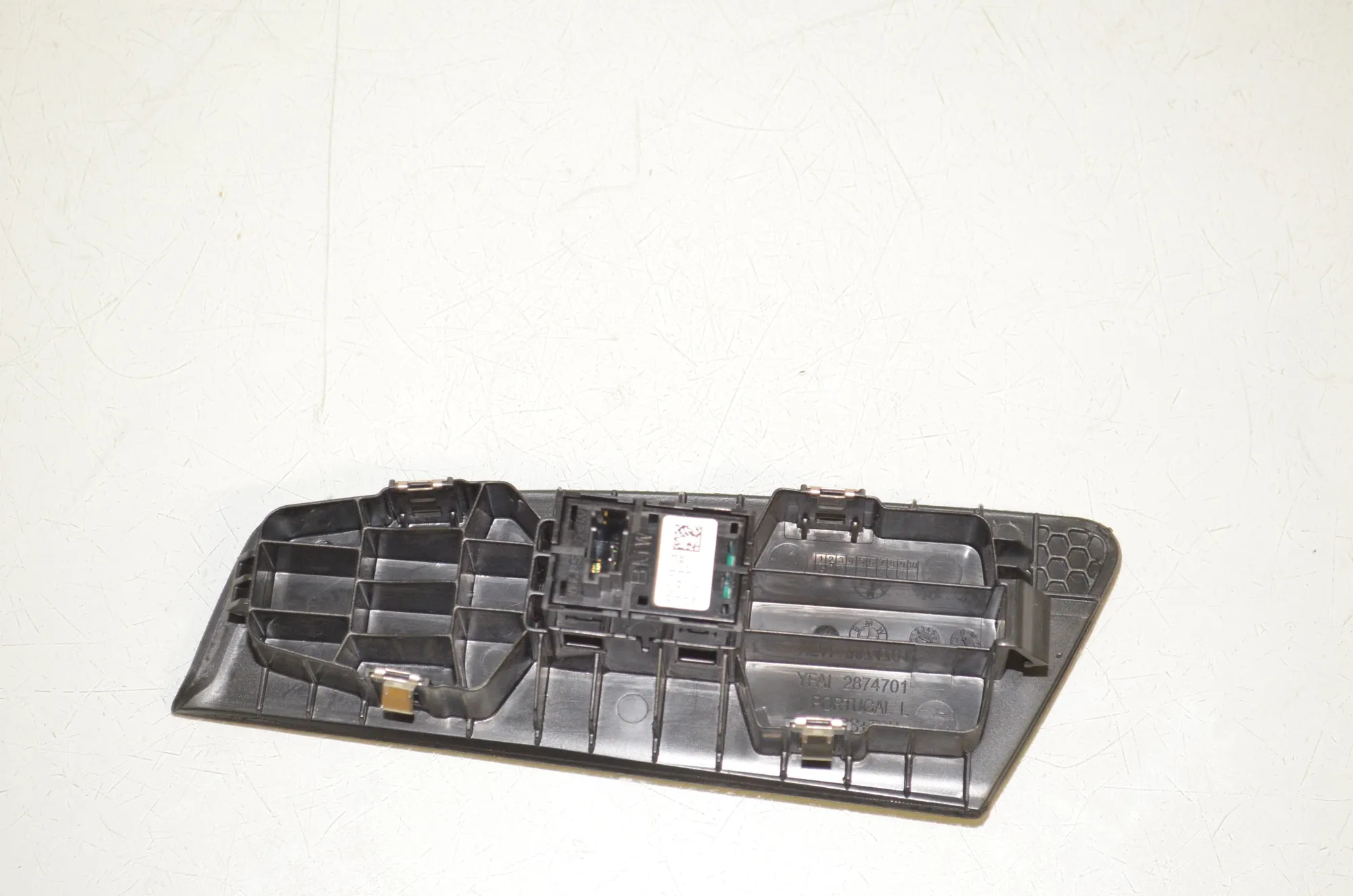 Front Right Door Window Switch – OEM 9327031 · BMW 5 (G30) (2016 - -) M 550 d xDrive 2017 – 3