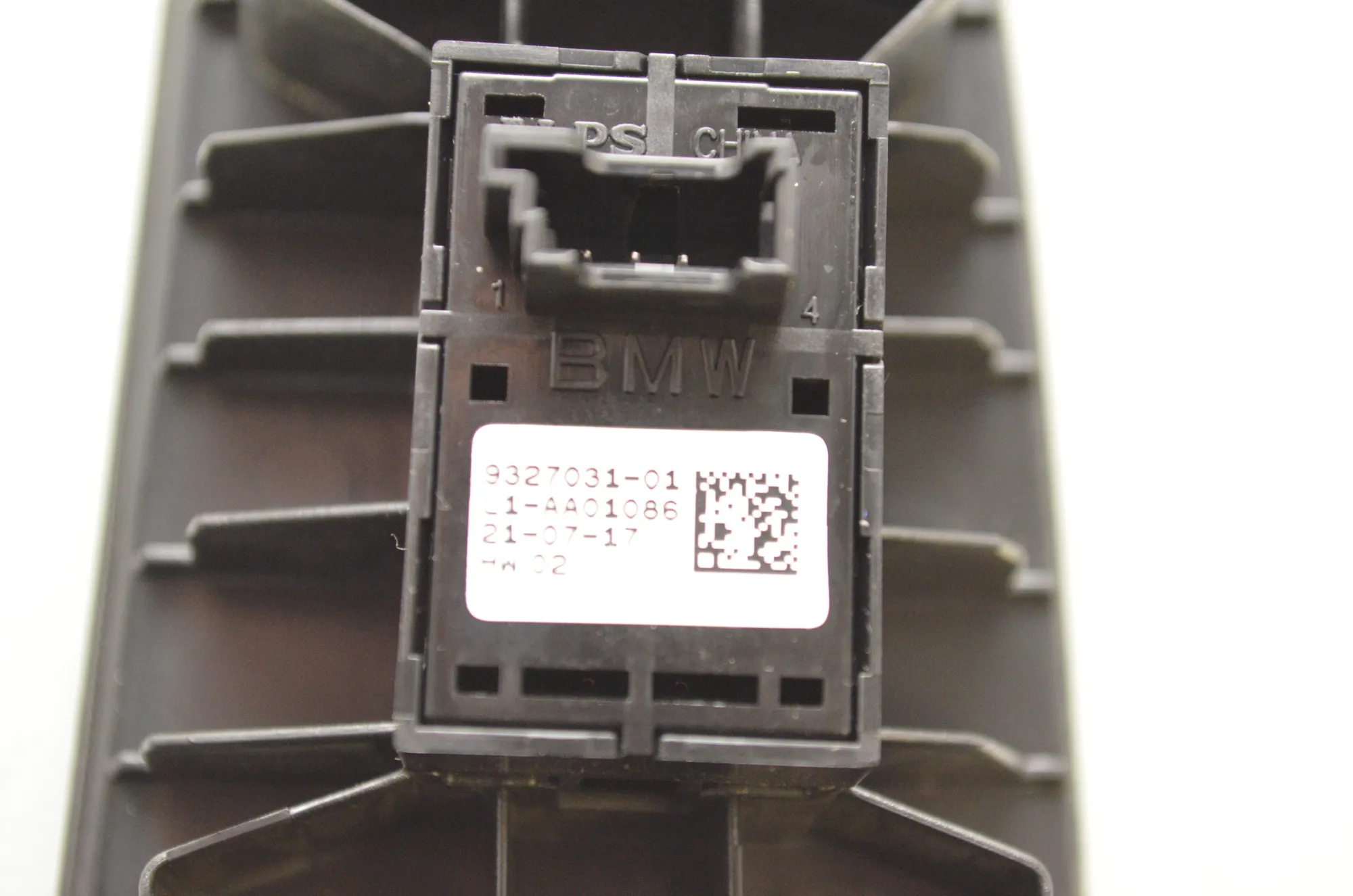 Front Right Door Window Switch – OEM 9327031 · BMW 5 (G30) (2016 - -) M 550 d xDrive 2017 – 5