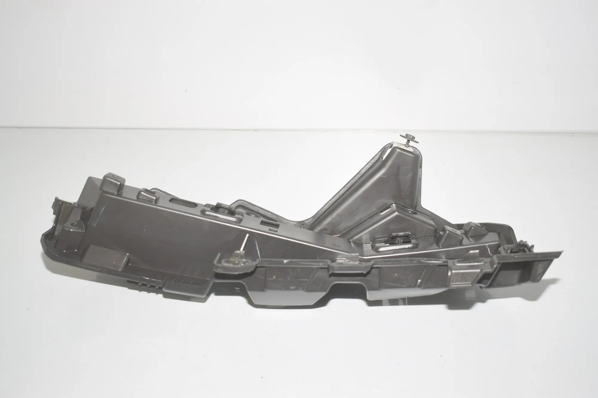 Other Tail Light Parts – OEM 9878962 · BMW iX (I20) BMW iX (I20) M60 2024 – 3