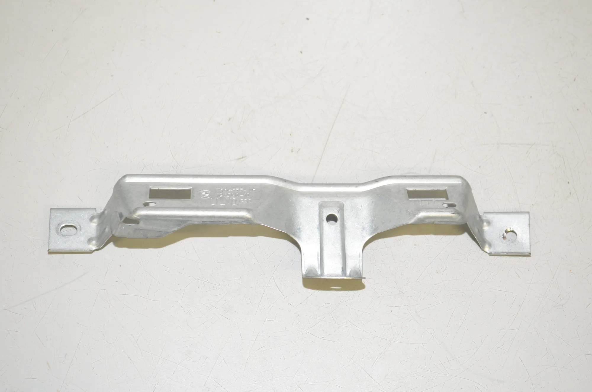 Bracket – OEM 7384555 · BMW 5 (G30) (2016 - -) M 550 d xDrive 2017 – 2