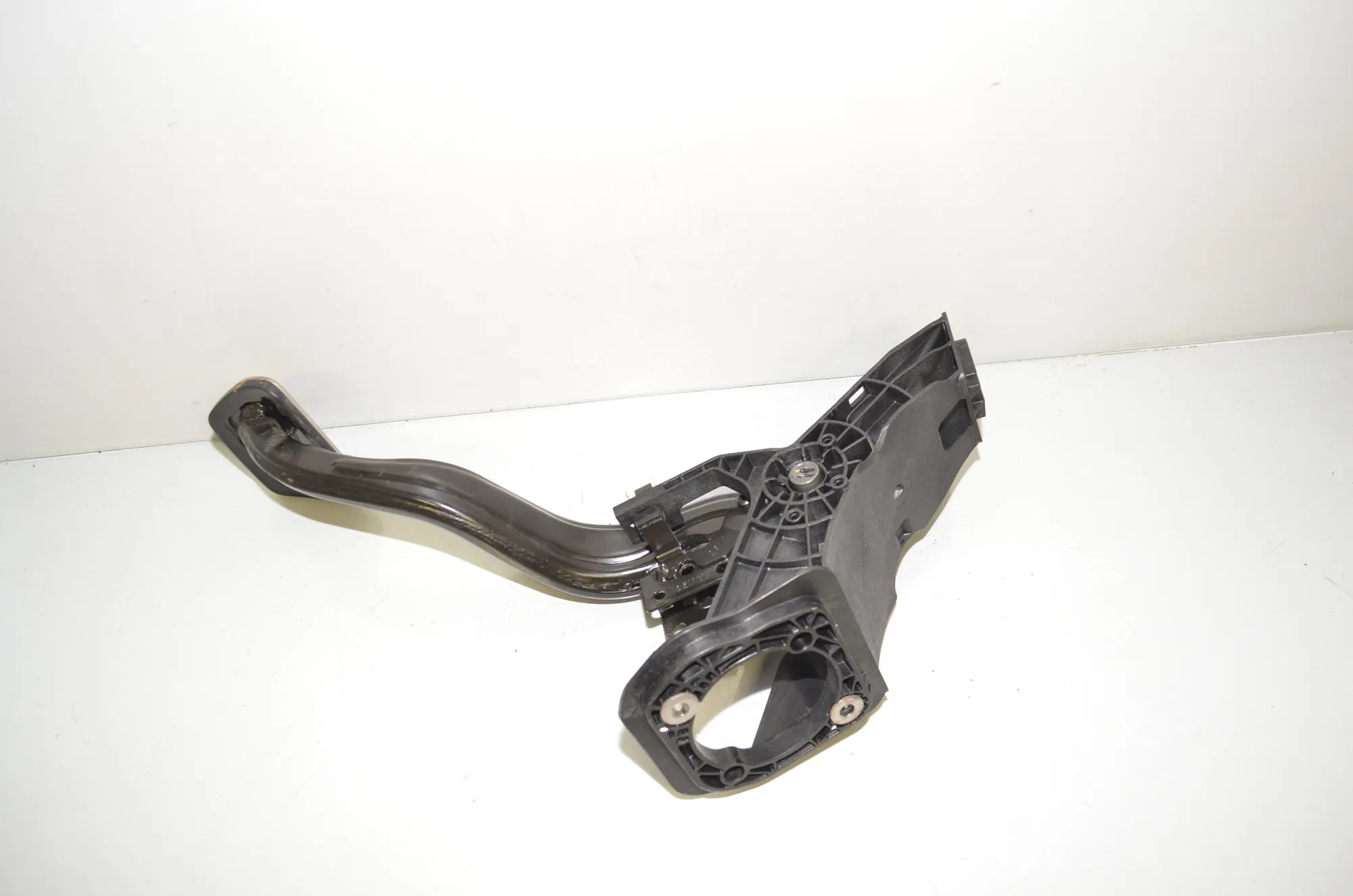 Brake Pedal – OEM 6866485 · BMW 5 (G30) (2016 - -) M 550 d xDrive 2017 – 3