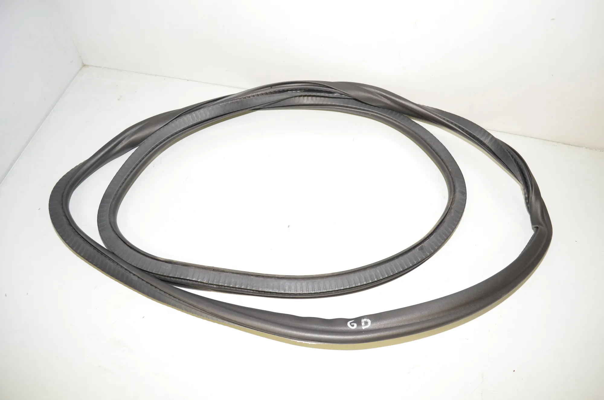 Rear Right Door Seal Rubber – OEM 7468732 · BMW 5 (G30) (2016 - -) M 550 d xDrive 2017 – 2