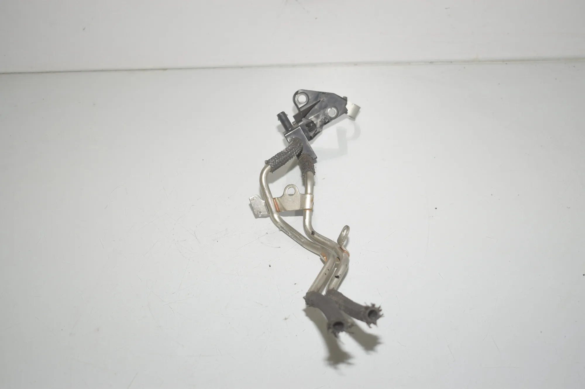 DPF Pressure Sensor – OEM 8570686 · BMW 5 (G30) (2016 - -) M 550 d xDrive 2017