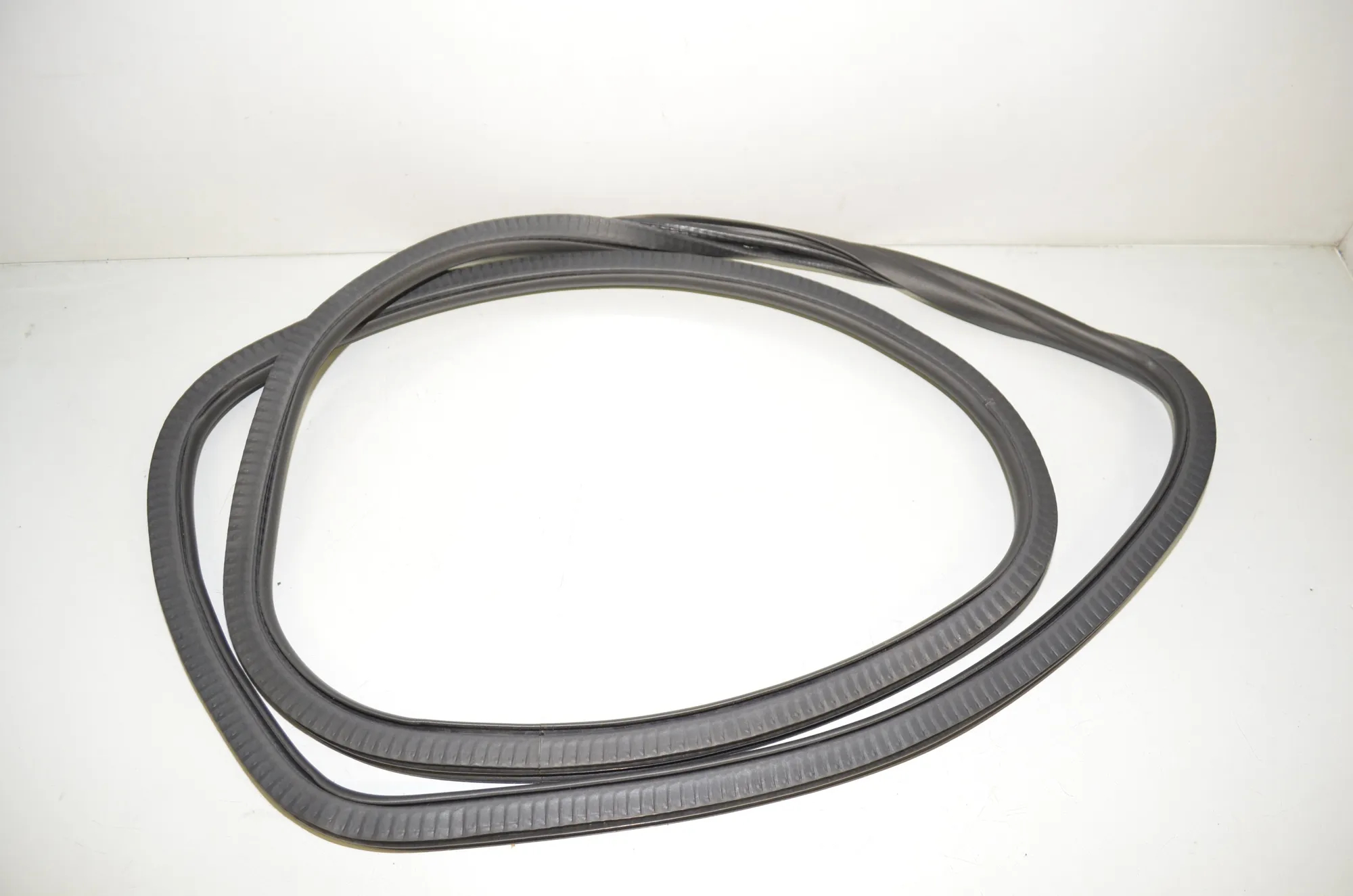 Rear Right Door Seal Rubber – OEM 7468733 · BMW 5 Touring (G31) (2017 - -) 520 d 2021 – 4