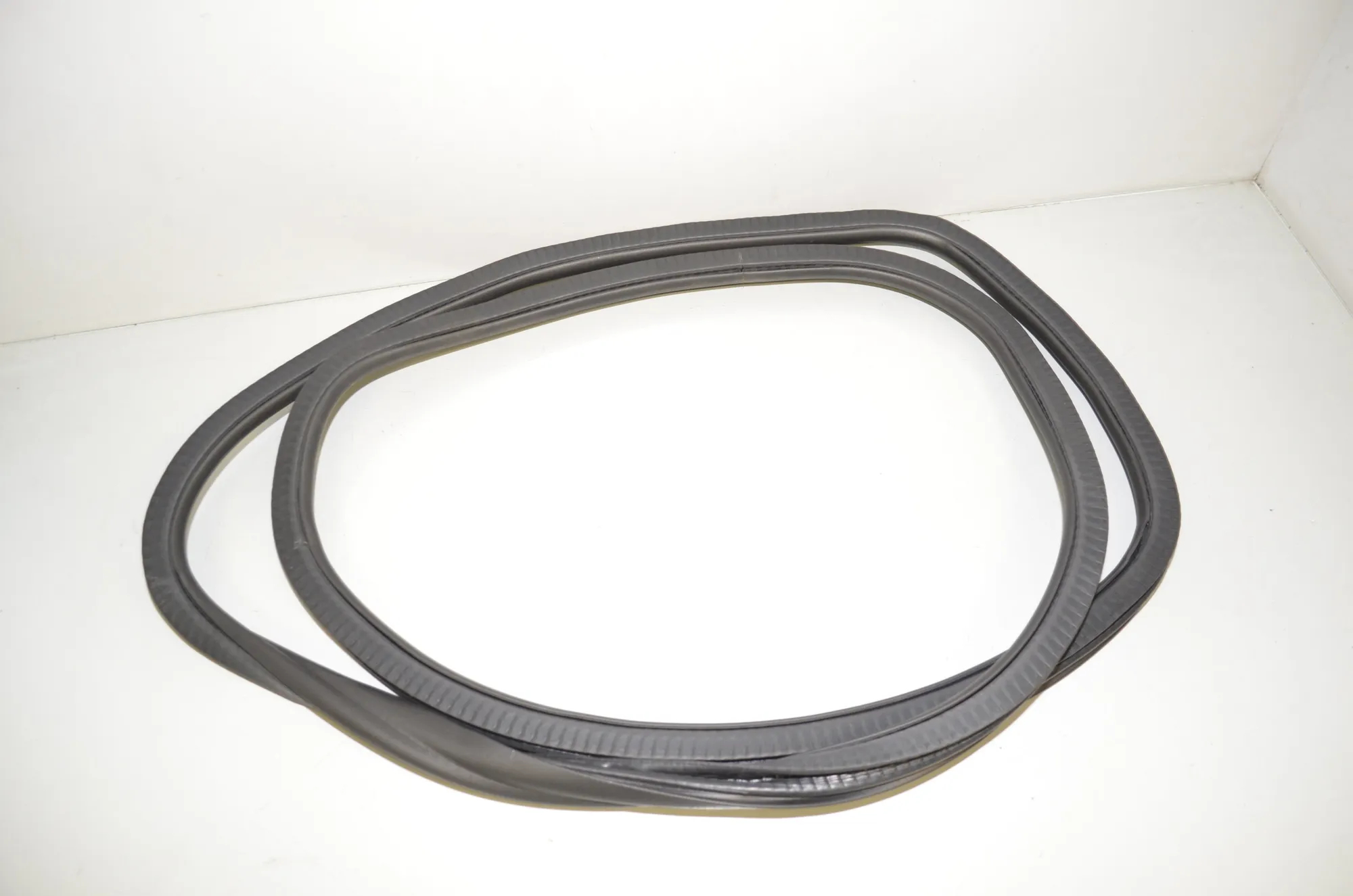 Rear Right Door Seal Rubber – OEM 7468733 · BMW 5 Touring (G31) (2017 - -) 520 d 2021 – 3