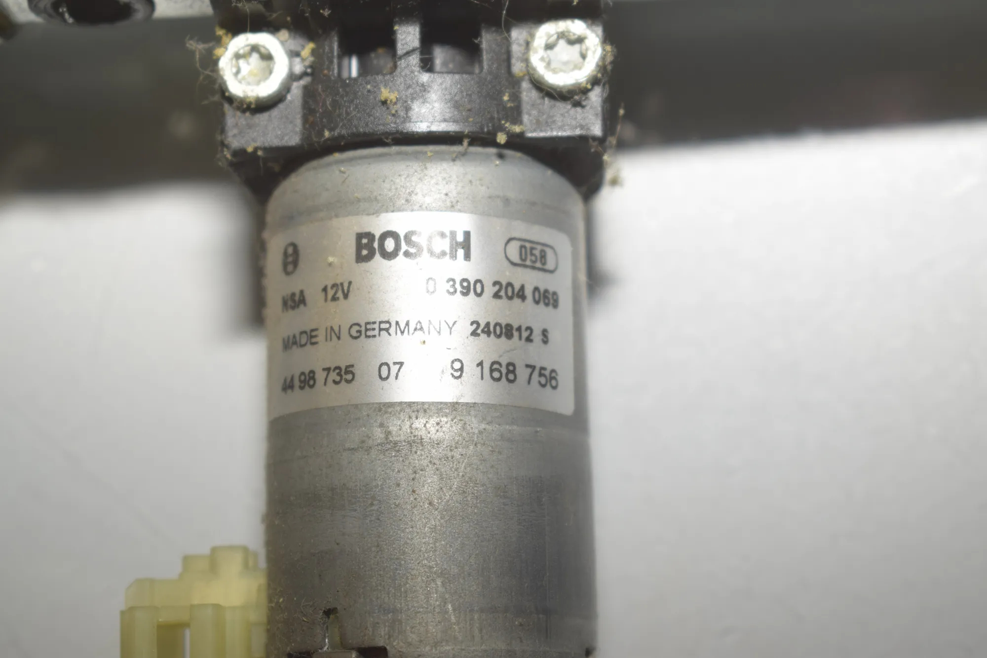 Front Left Seat Control Motor – OEM 9168756 · BMW 5 (F10) BMW 5 (F10) 518 d 2014 – 7