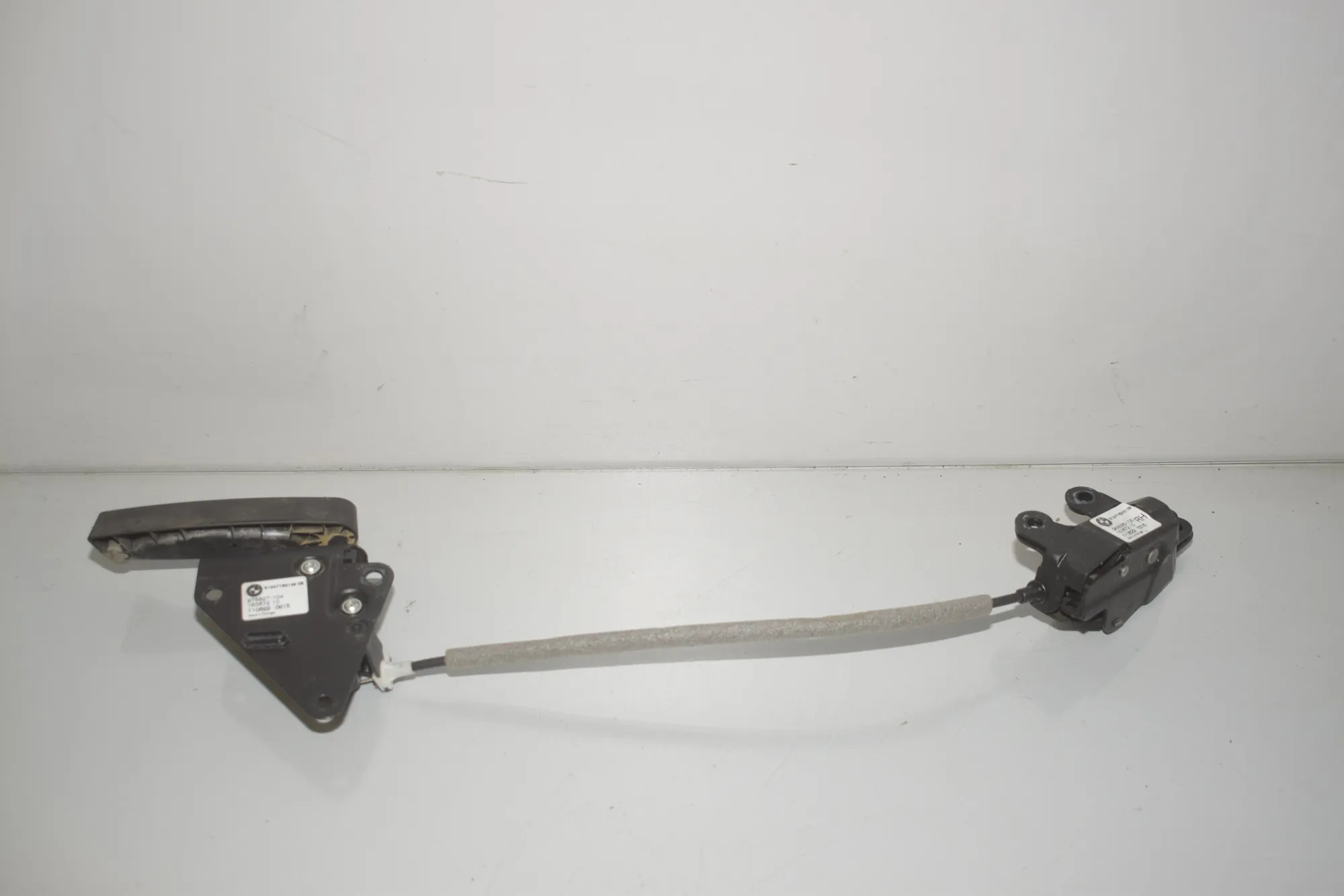 Tailgate Handle – OEM 7162149 · BMW X5 (E70) xDrive 30 d 2011
