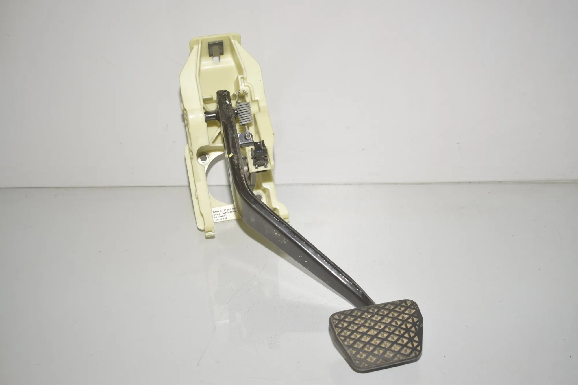Brake Pedal – OEM 6791900 · BMW X5 (E70) xDrive 30 d 2011