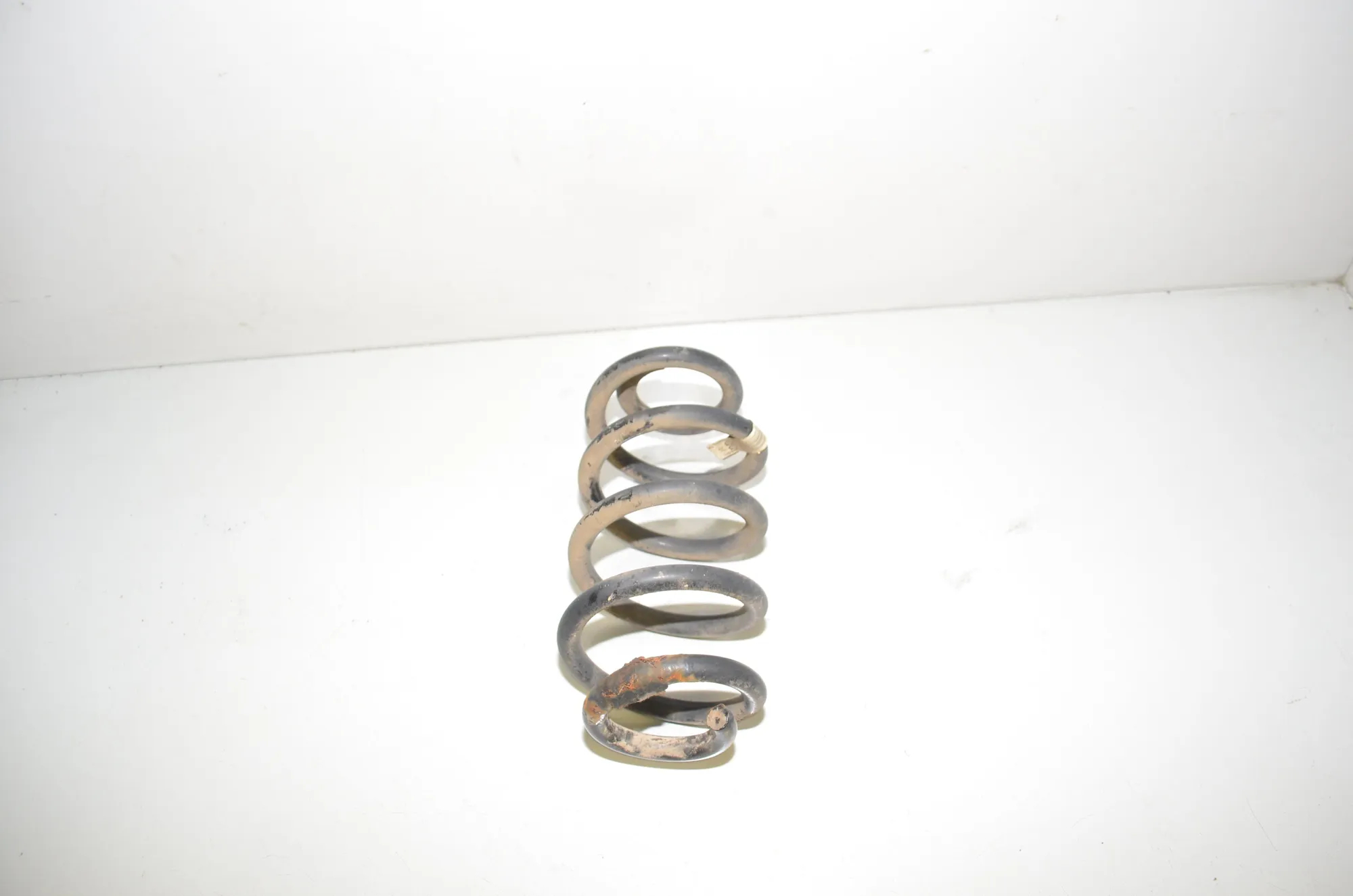 Rear Right Coil Spring – OEM 6866768 · BMW 2 Gran Tourer (F46) 220 d xDrive 2016