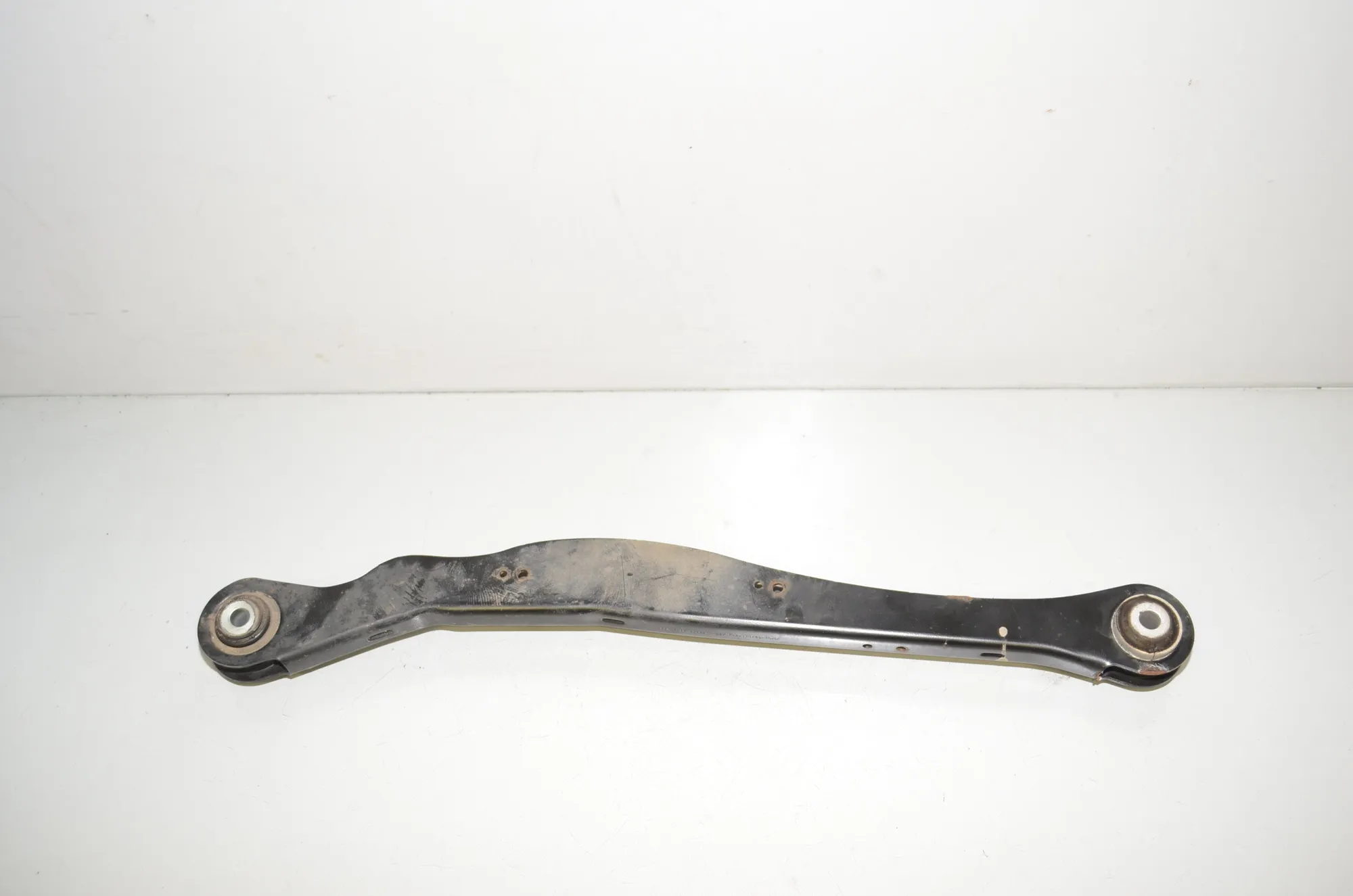 Rear Left Control Arm – OEM 6895885 · BMW 2 Gran Tourer (F46) 220 d xDrive 2016 – 2