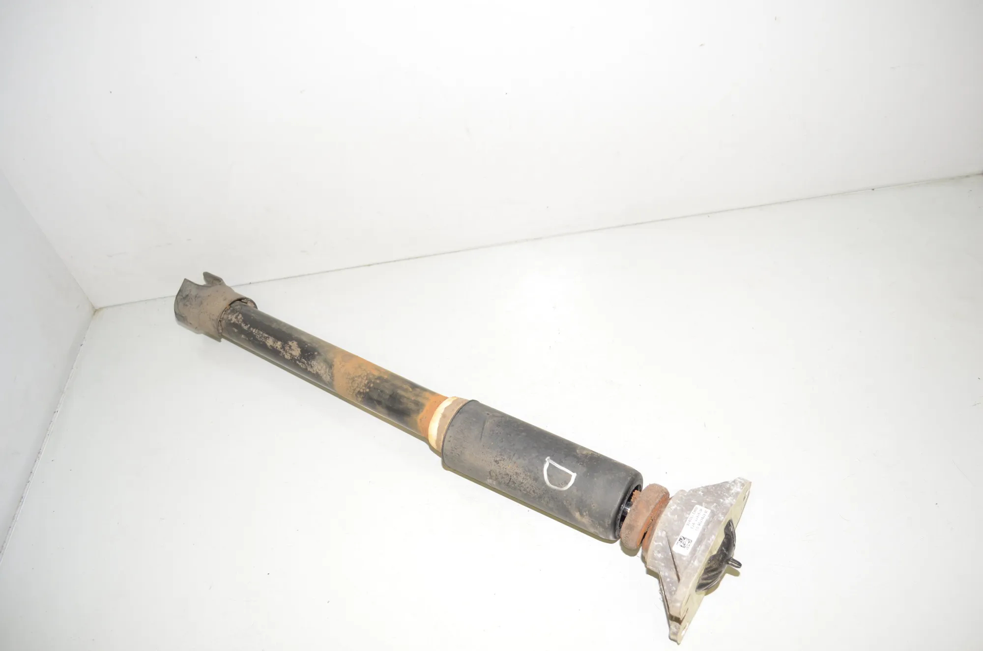 Rear Right Shock Absorber – OEM 6870081 · BMW 2 Gran Tourer (F46) 220 d xDrive 2016 – 4