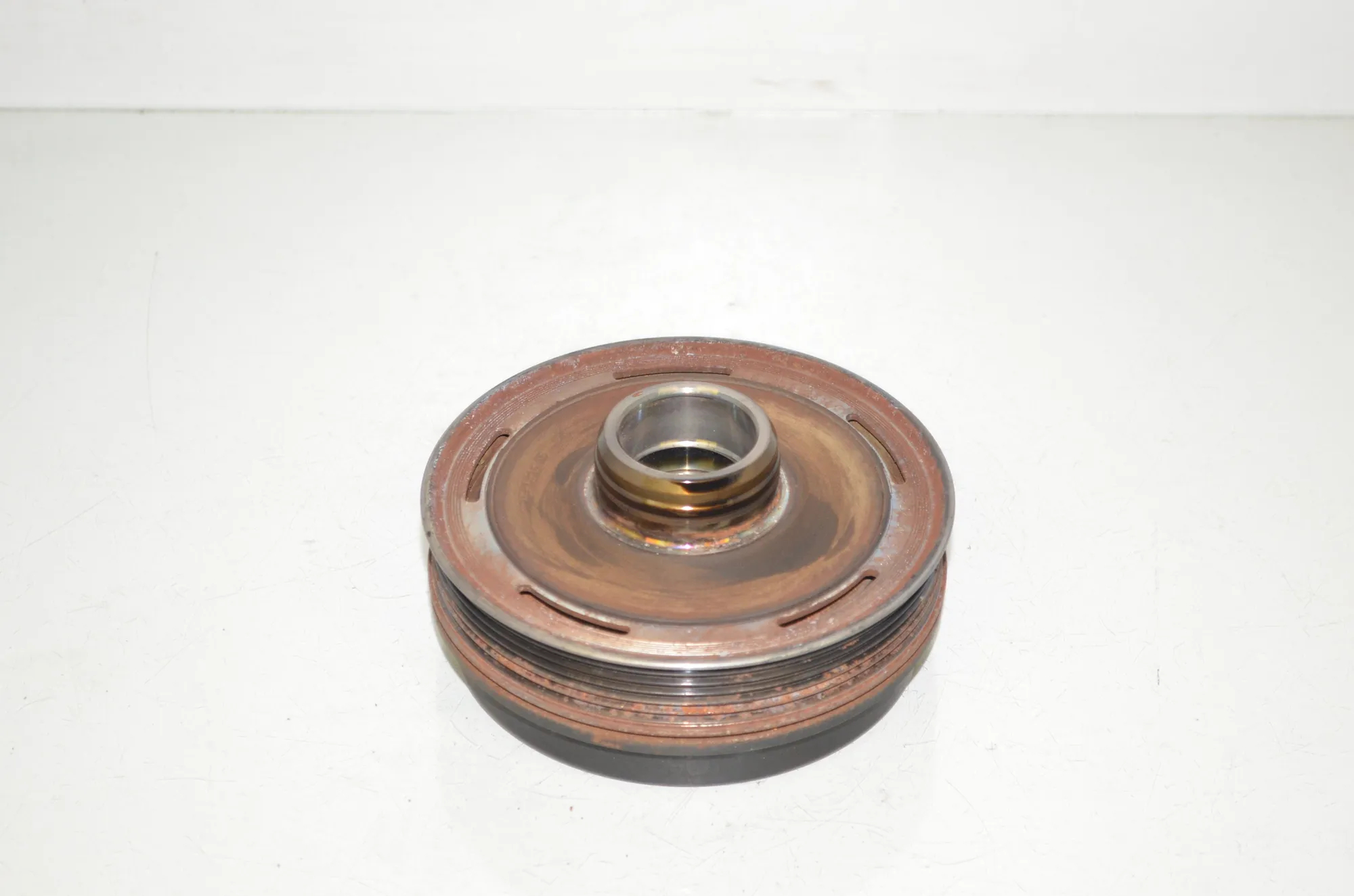 Crankshaft Pulley – OEM 8602800 · BMW 2 Gran Tourer (F46) 220 d xDrive 2016 – 4