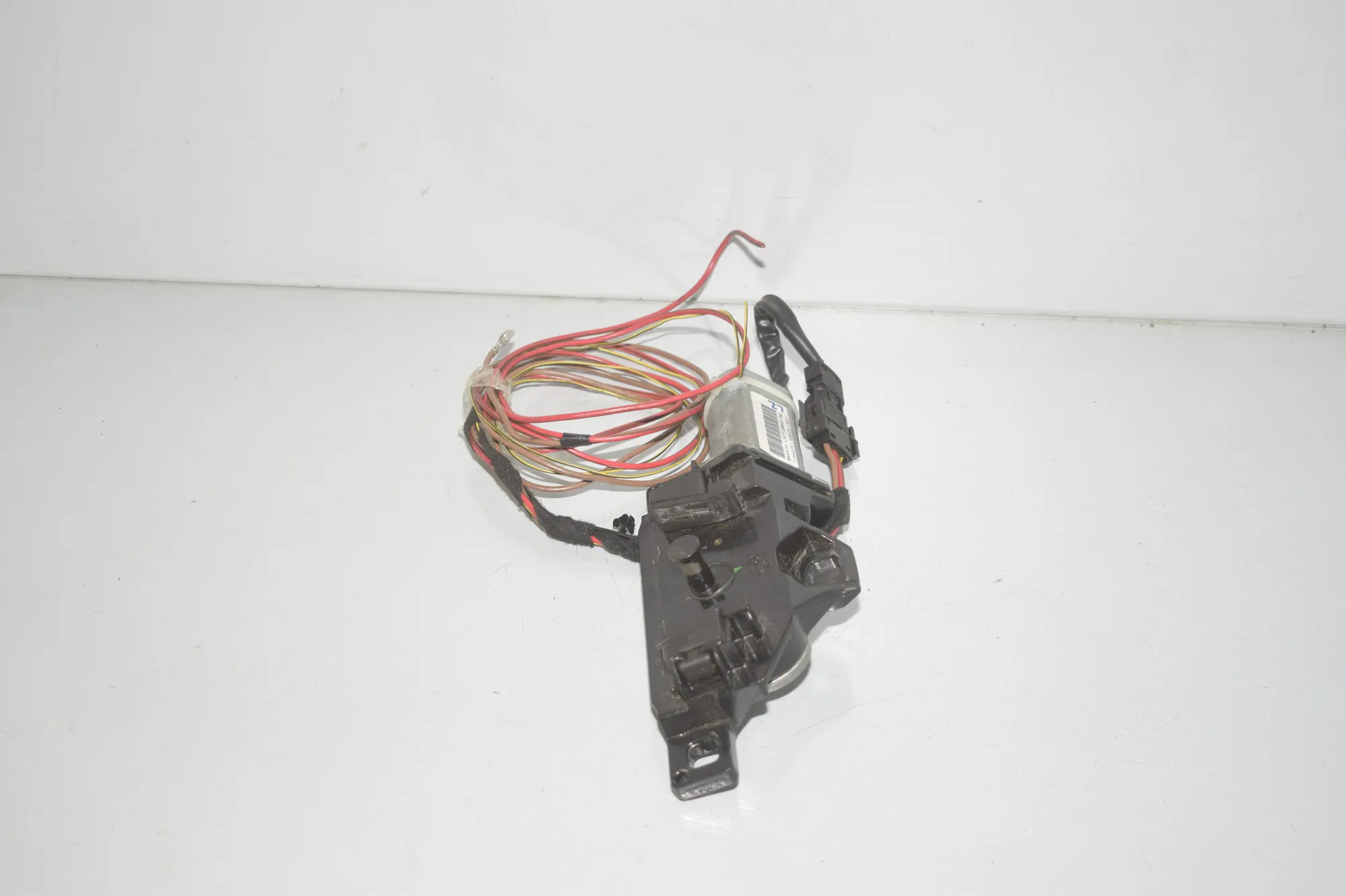 Tailgate Boot Soft Close Motor – OEM 7129931 · BMW X6 (E71, E72) xDrive 40 d 2010 – 2