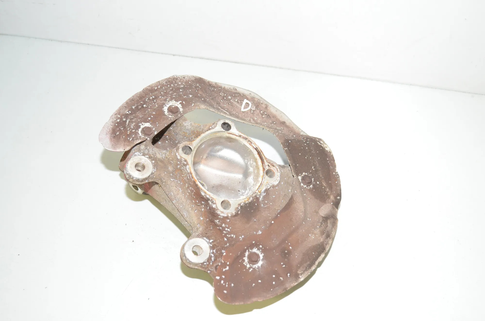 Front Right Wheel Hub – OEM 6792288 · BMW 3 Touring (F31) 320 d 2013