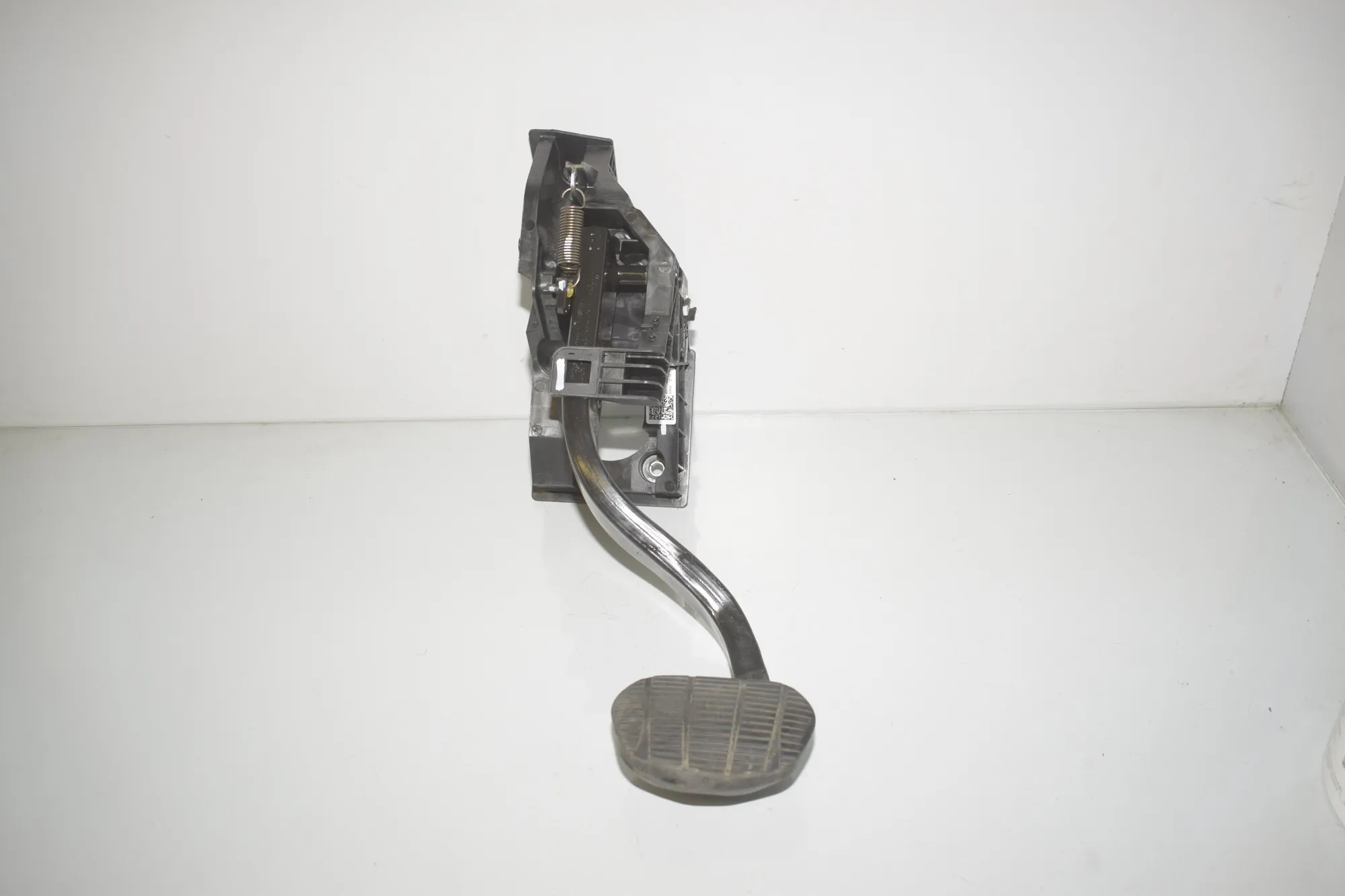 Brake Pedal – OEM 6856596 · BMW 2 Gran Tourer (F46) 220 d xDrive 2016
