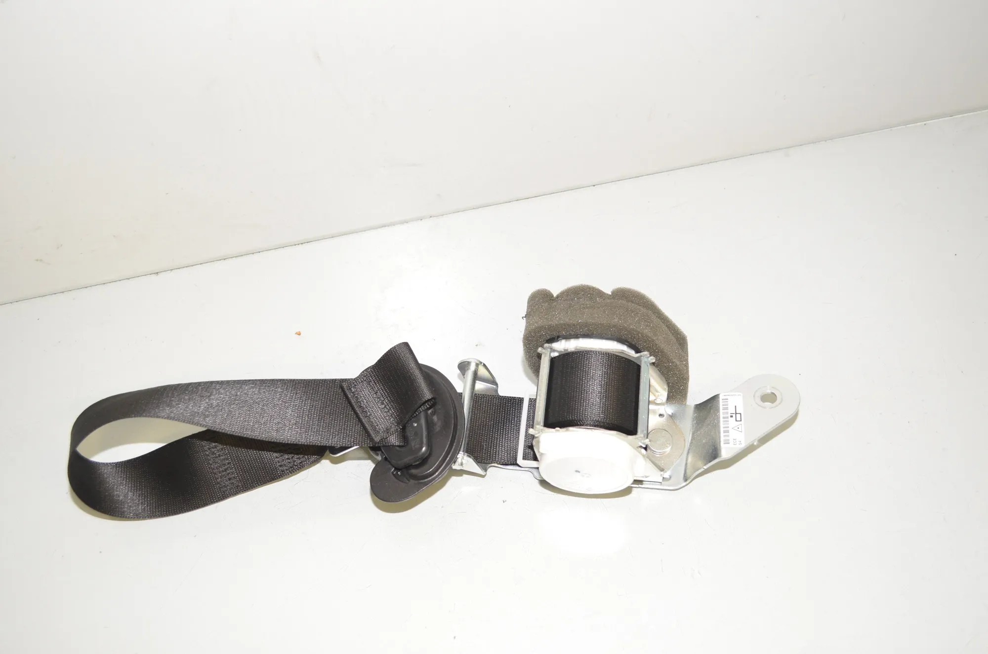 Rear Right Seatbelt – OEM 7332236 · BMW 2 Gran Tourer (F46) 220 d xDrive 2016 – 2