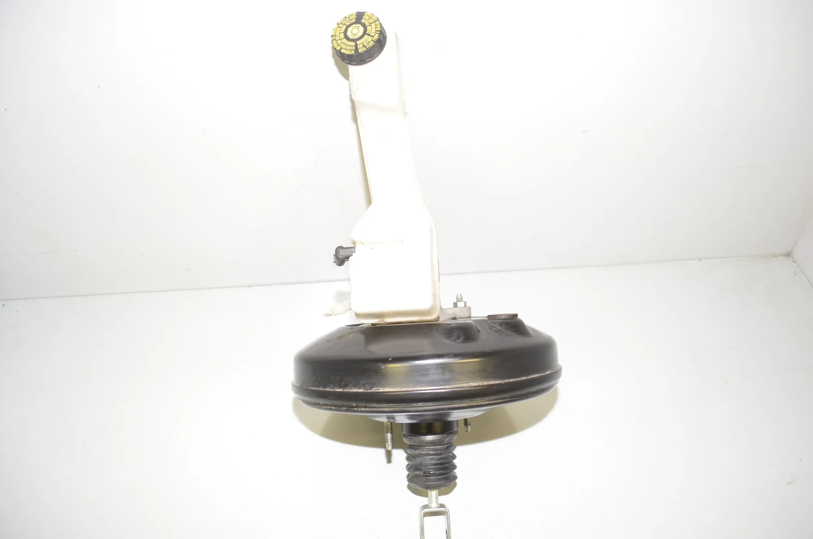 Brake Servo Booster – OEM 6868995 · BMW 2 Gran Tourer (F46) 220 d xDrive 2016 – 3