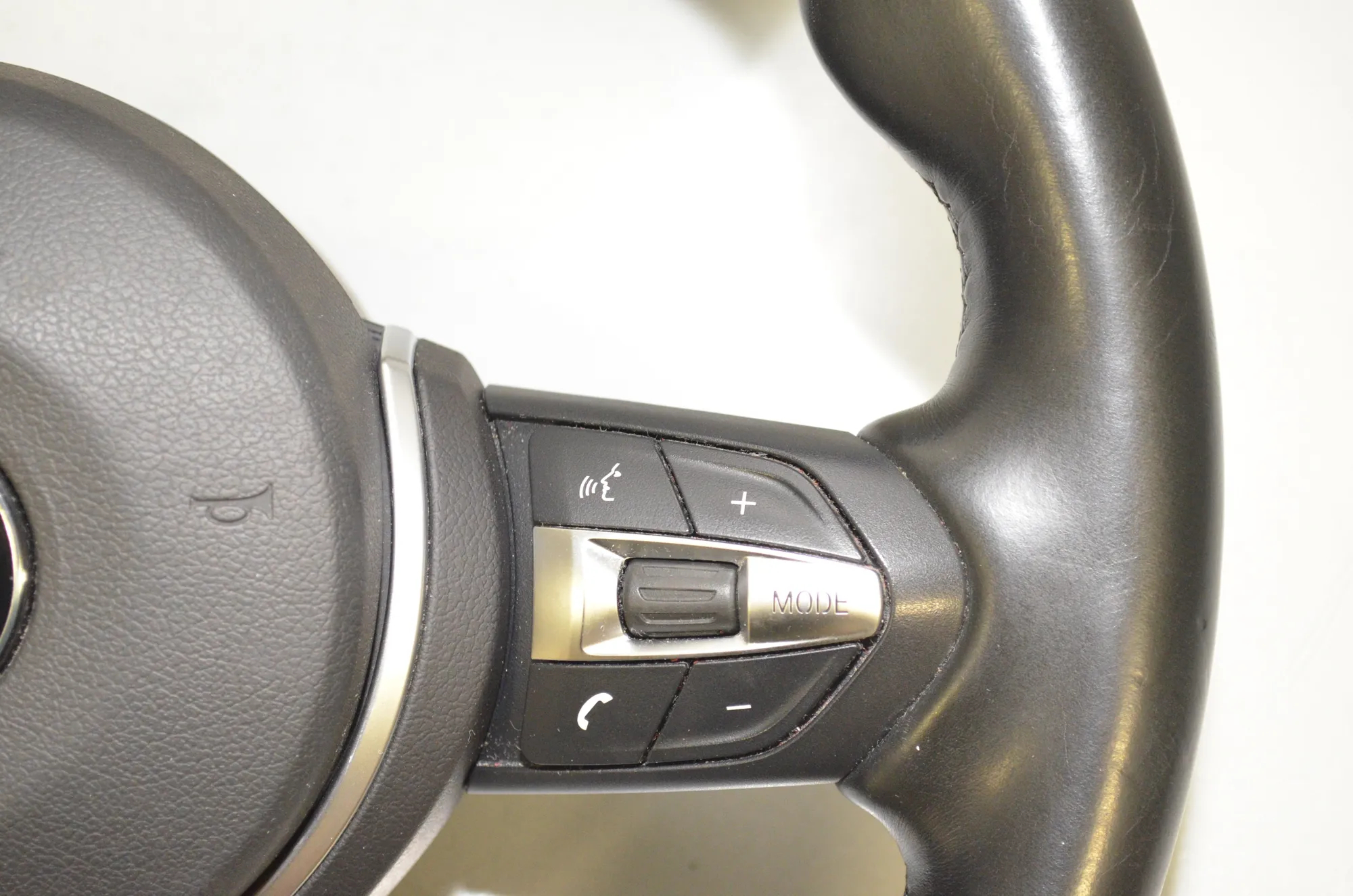Steering Wheel – OEM 7851521 · BMW 2 Gran Tourer (F46) 220 d xDrive 2016 – 3