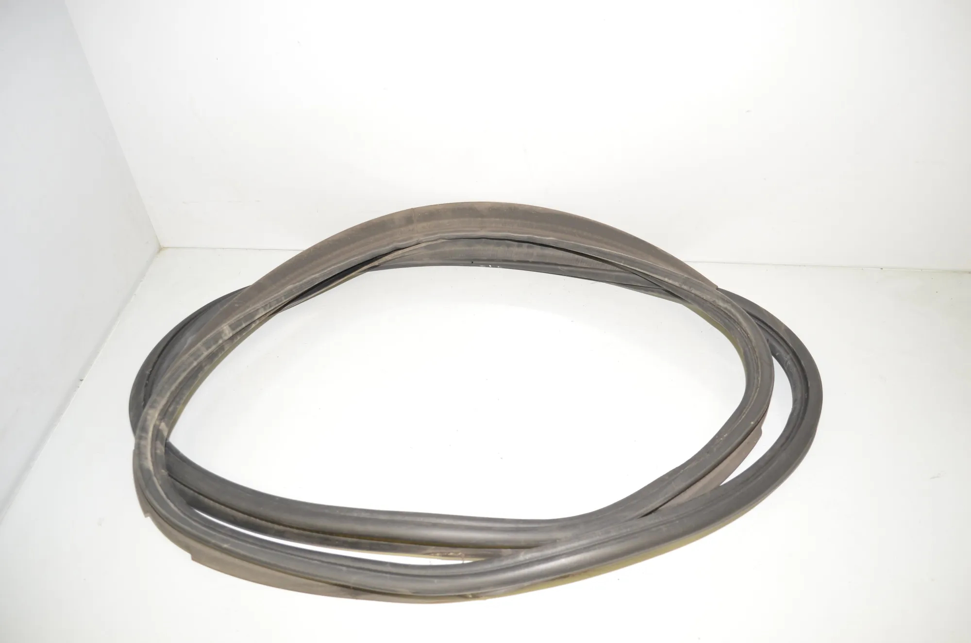 Tailgate Rubber Seal – OEM 7474448 · BMW 2 Gran Tourer (F46) 220 d xDrive 2016 – 4