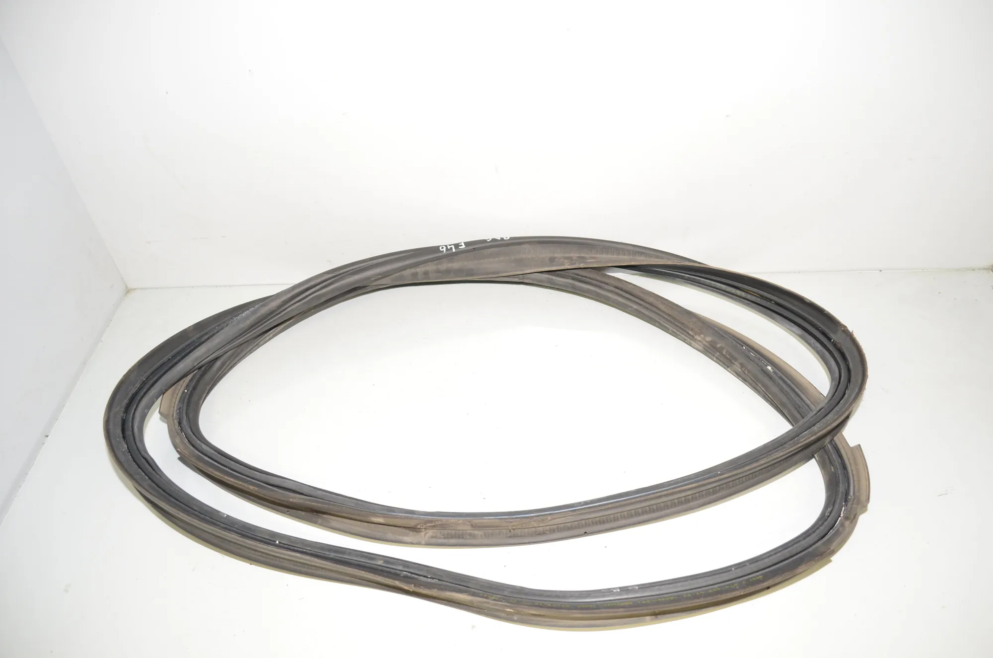 Tailgate Rubber Seal – OEM 7474448 · BMW 2 Gran Tourer (F46) 220 d xDrive 2016 – 2