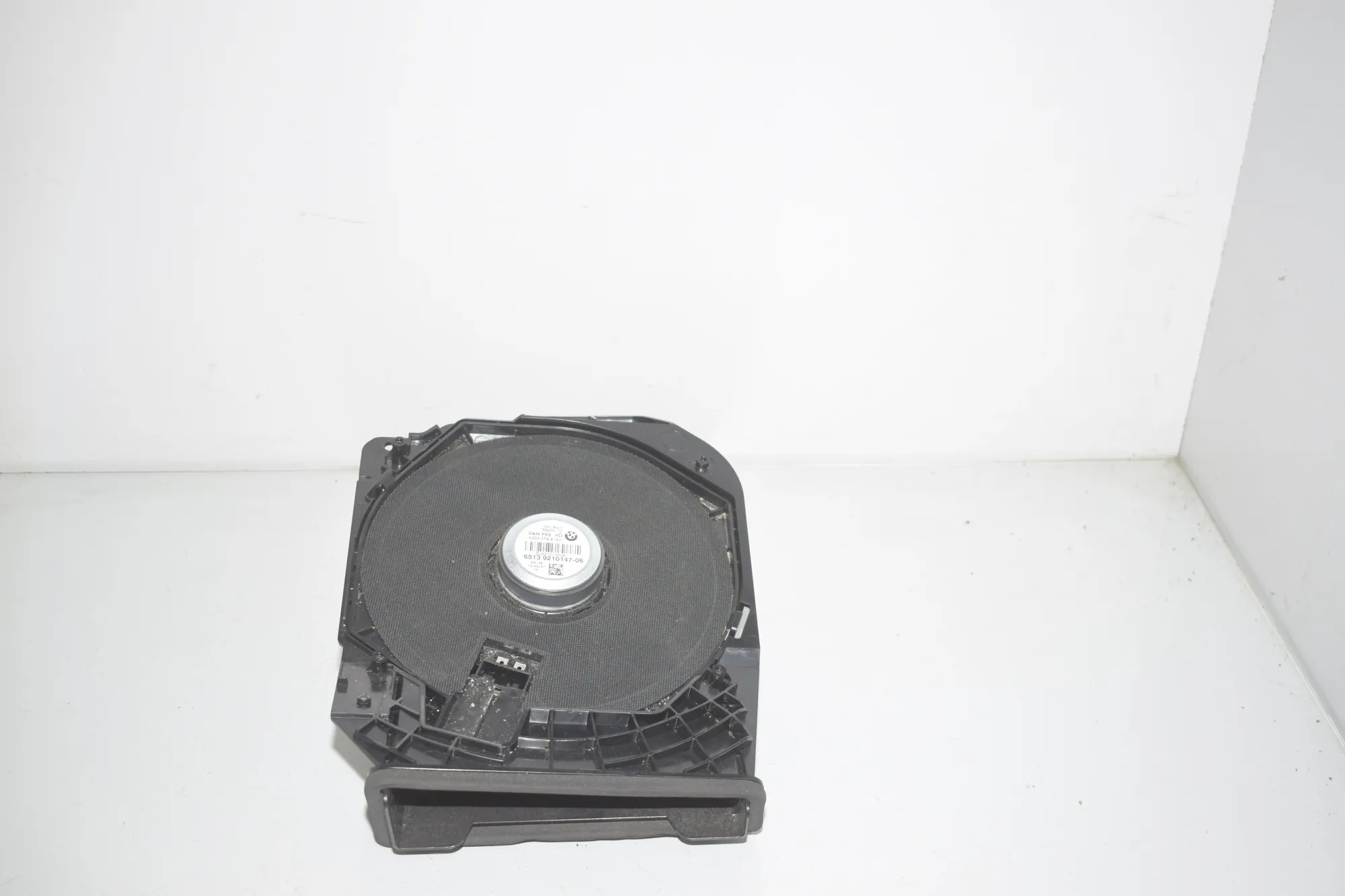 Subwoofer – OEM 9210147 · BMW 3 Touring (F31) 320 d 2013