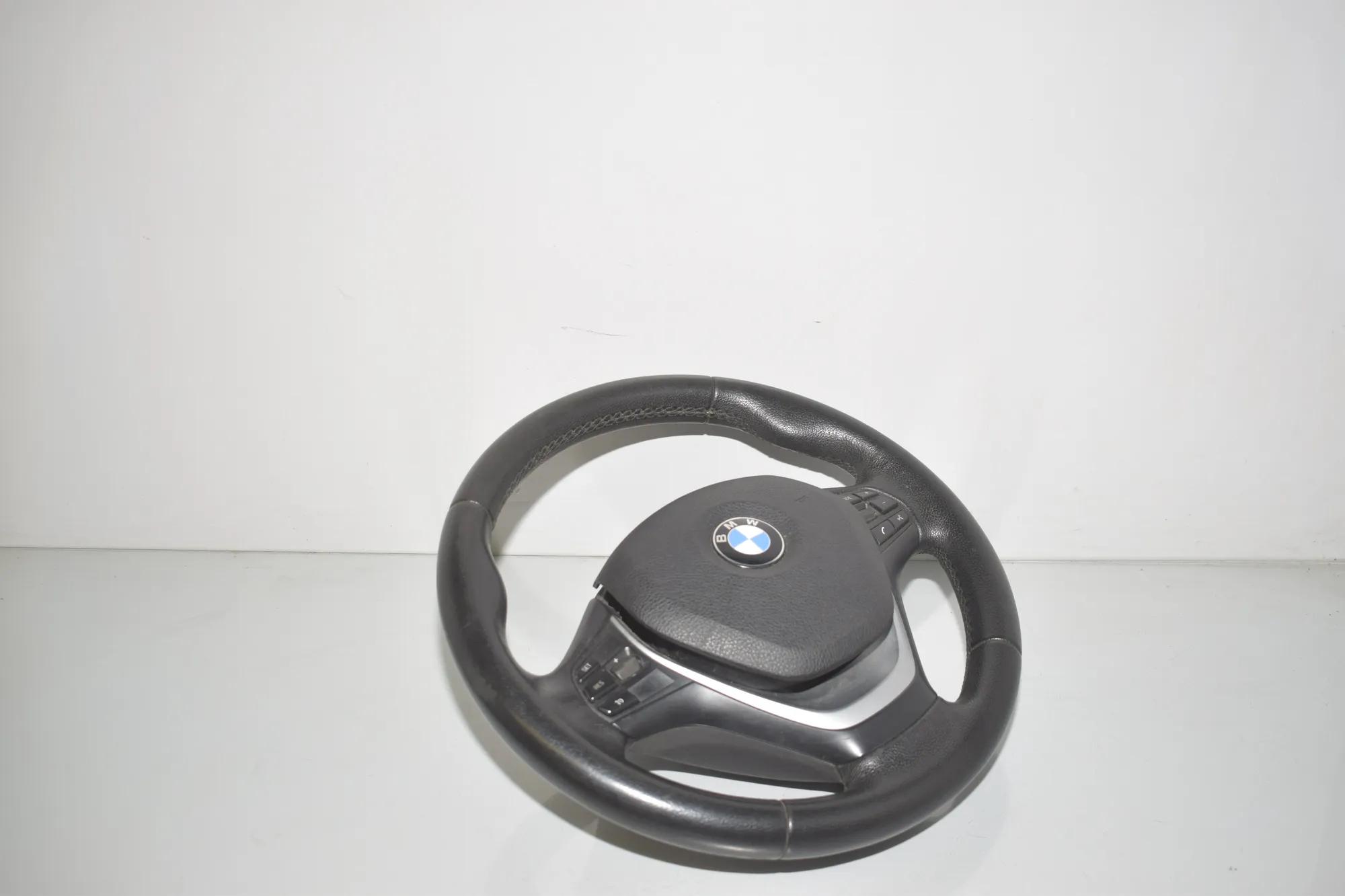 Steering Wheel – OEM 6791332 · BMW 3 Touring (F31) 320 d 2013 – 2