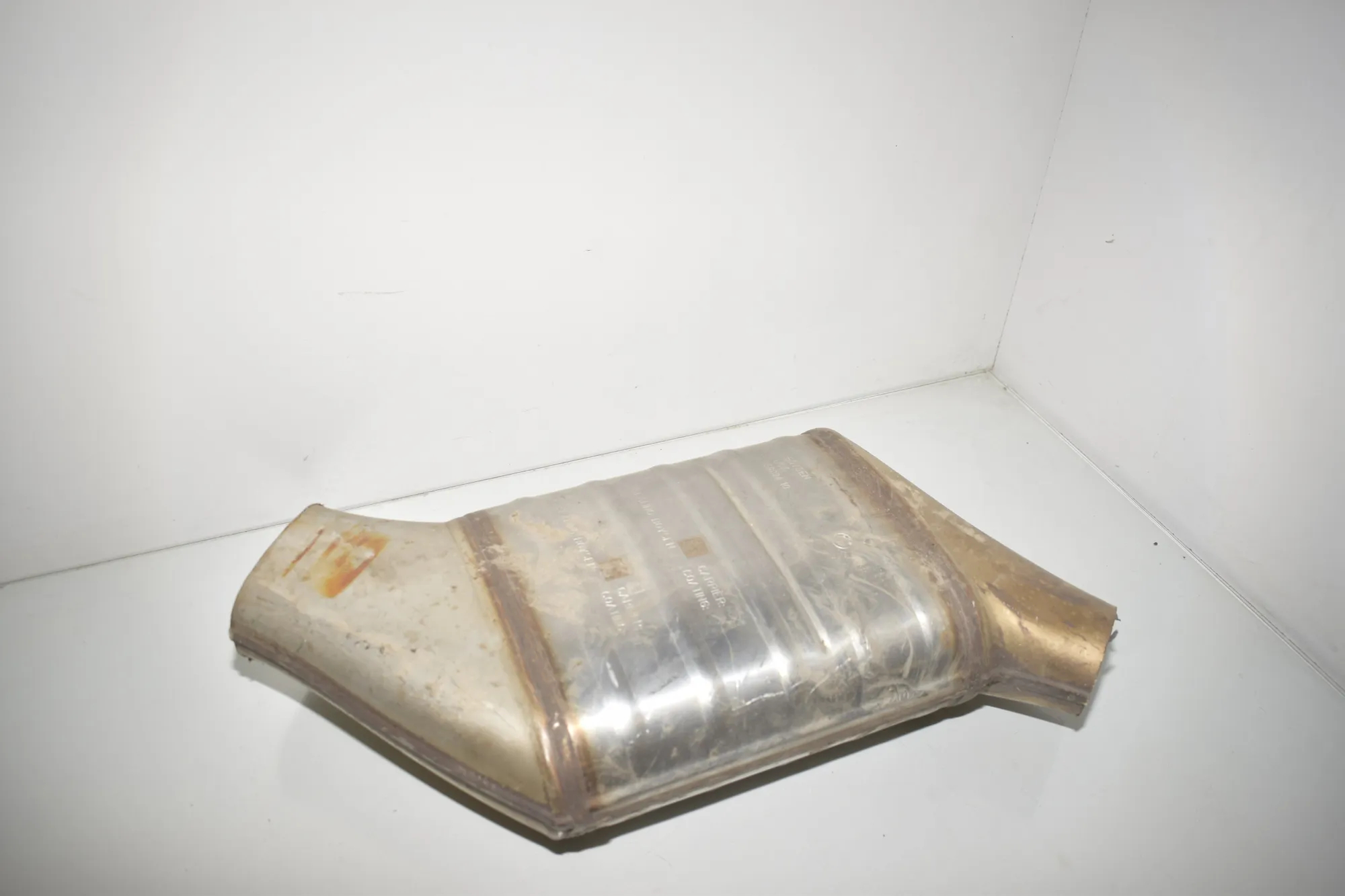 Muffler Exhaust Tank – OEM 8572138 · BMW X5 (F15, F85) BMW X5 (F15, F85) M 2020 – 2