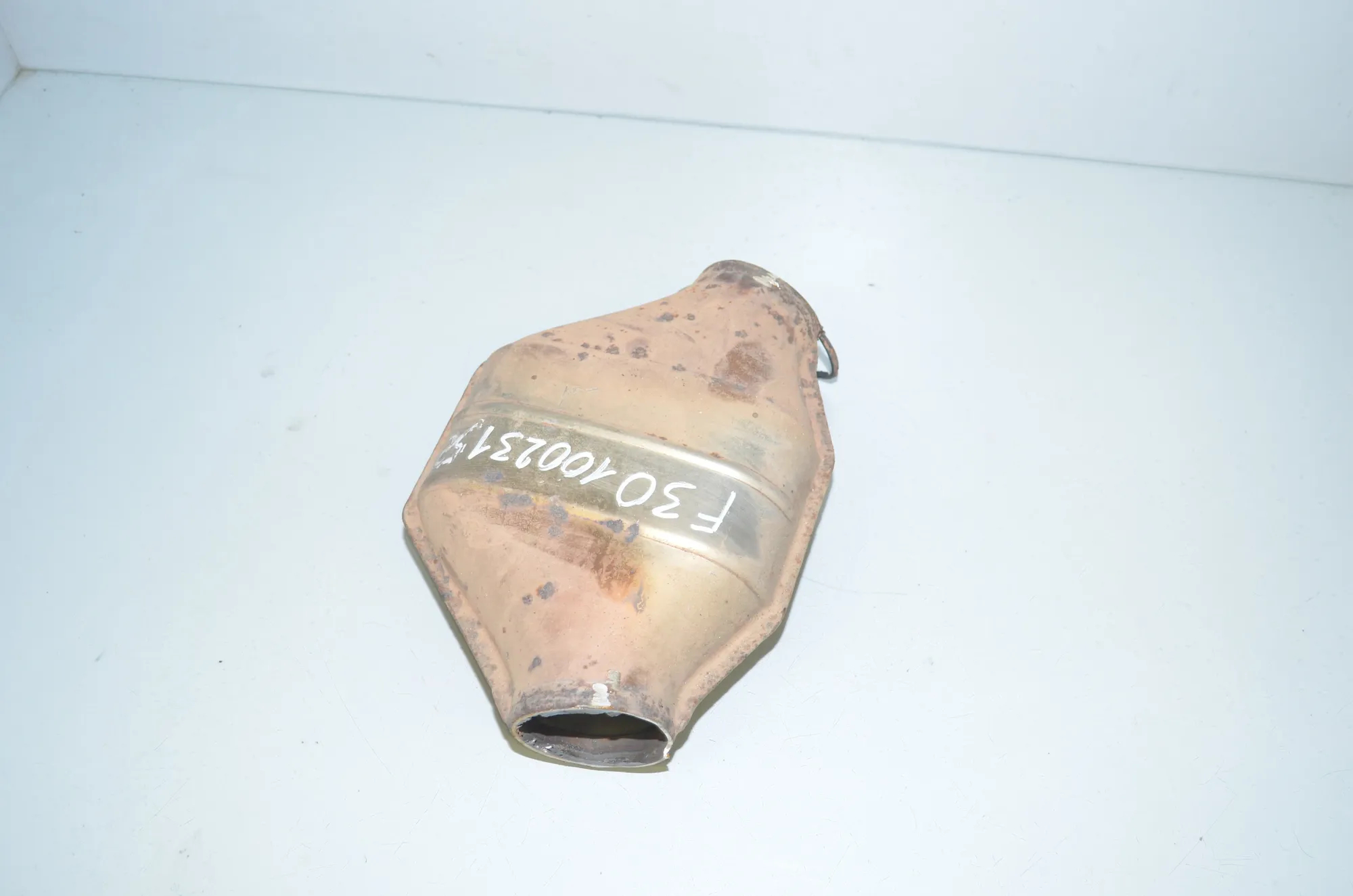 Muffler Exhaust Tank – OEM 8518457 · BMW 3 (F30, F80) 330 d xDrive 2015 – 2