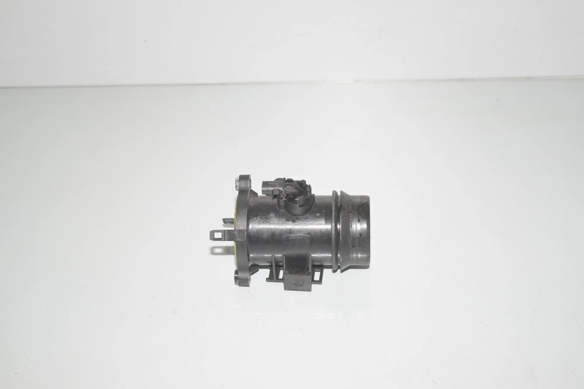 Other Engine Compartment Parts – OEM 8519492 · BMW 3 Touring (F31) 320 d 2013