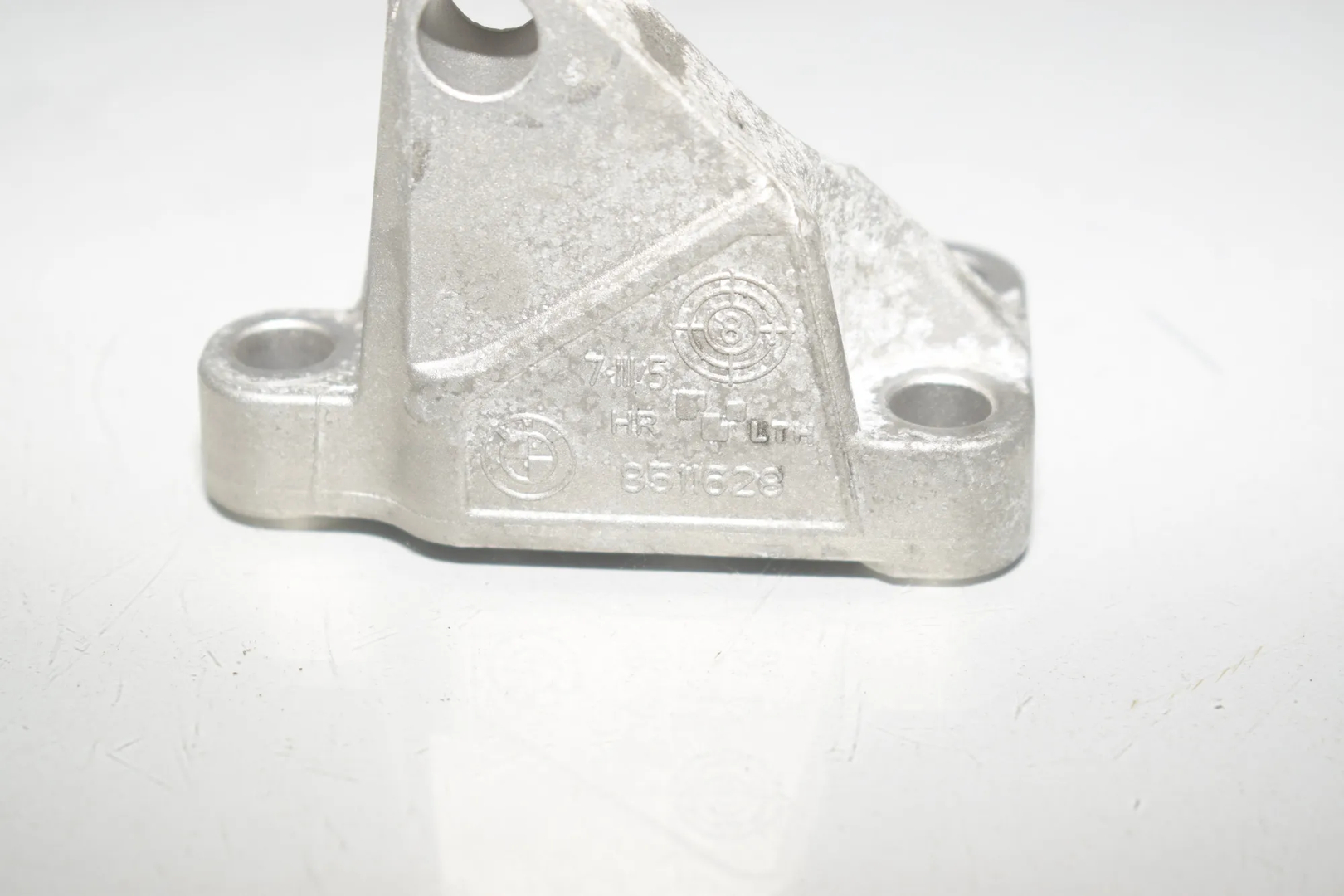 Fuel Pump Bracket – OEM 8511628 · BMW 5 Touring (G31) (2017 - -) 520 d 2019 – 5