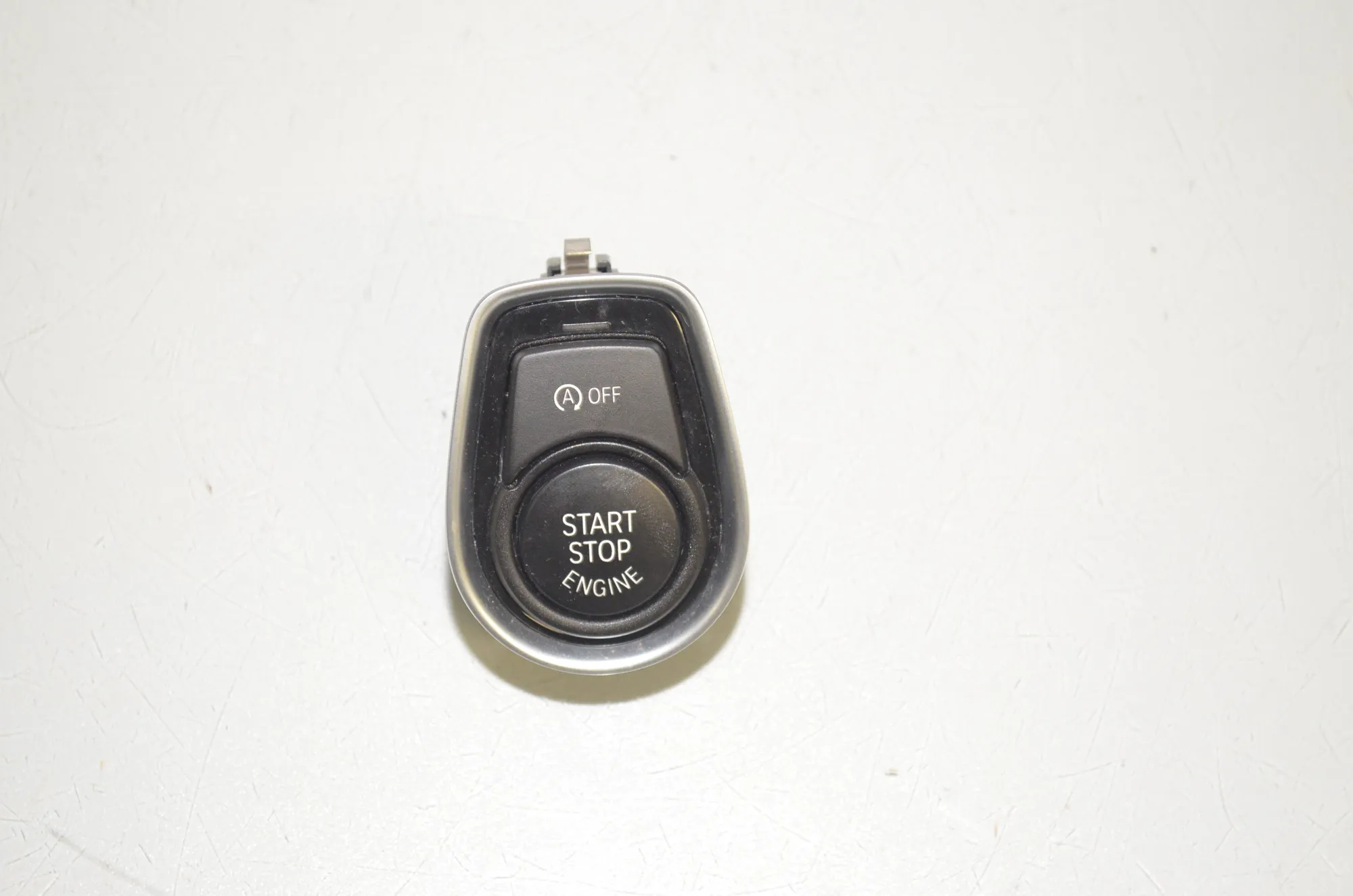 Ignition Start Button – OEM 9250734 · BMW 3 (F30, F80) 330 d xDrive 2015