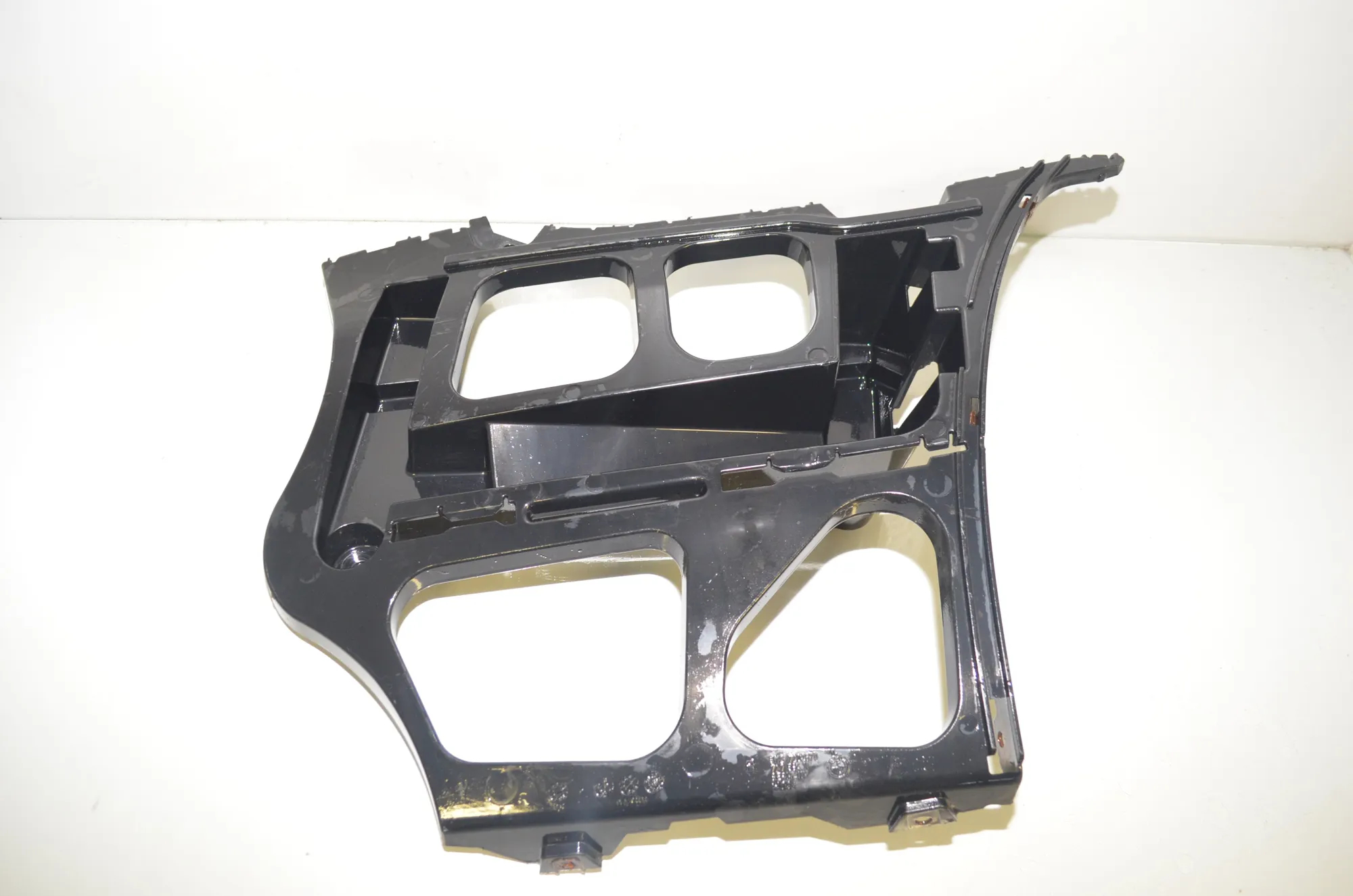 Rear Right Bumper Bracket – OEM 7202670 · BMW 3 Touring (E91) 330 d 2010