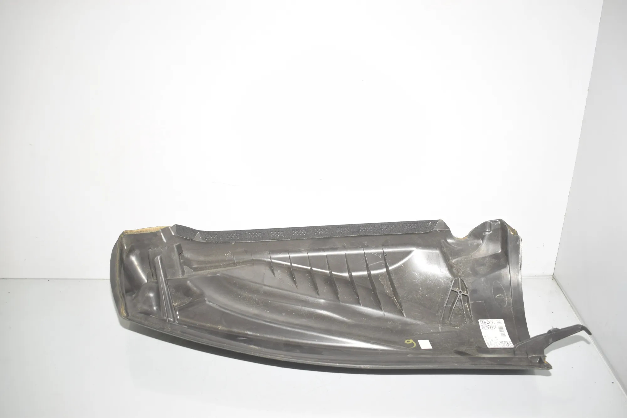 Seat Cover Trim – OEM 7456249 · BMW 5 (G30) BMW 5 (G30) 520 d 2017 – 3