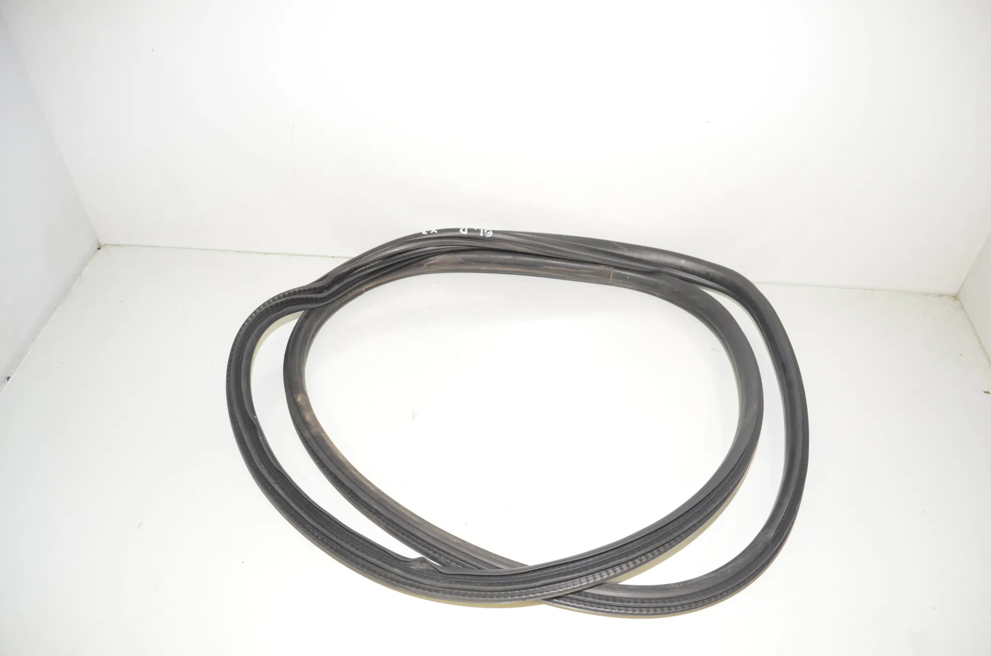 Rear Right Door Seal Rubber – OEM 7300249 · BMW X3 (F25) xDrive 30 d 2012 – 2
