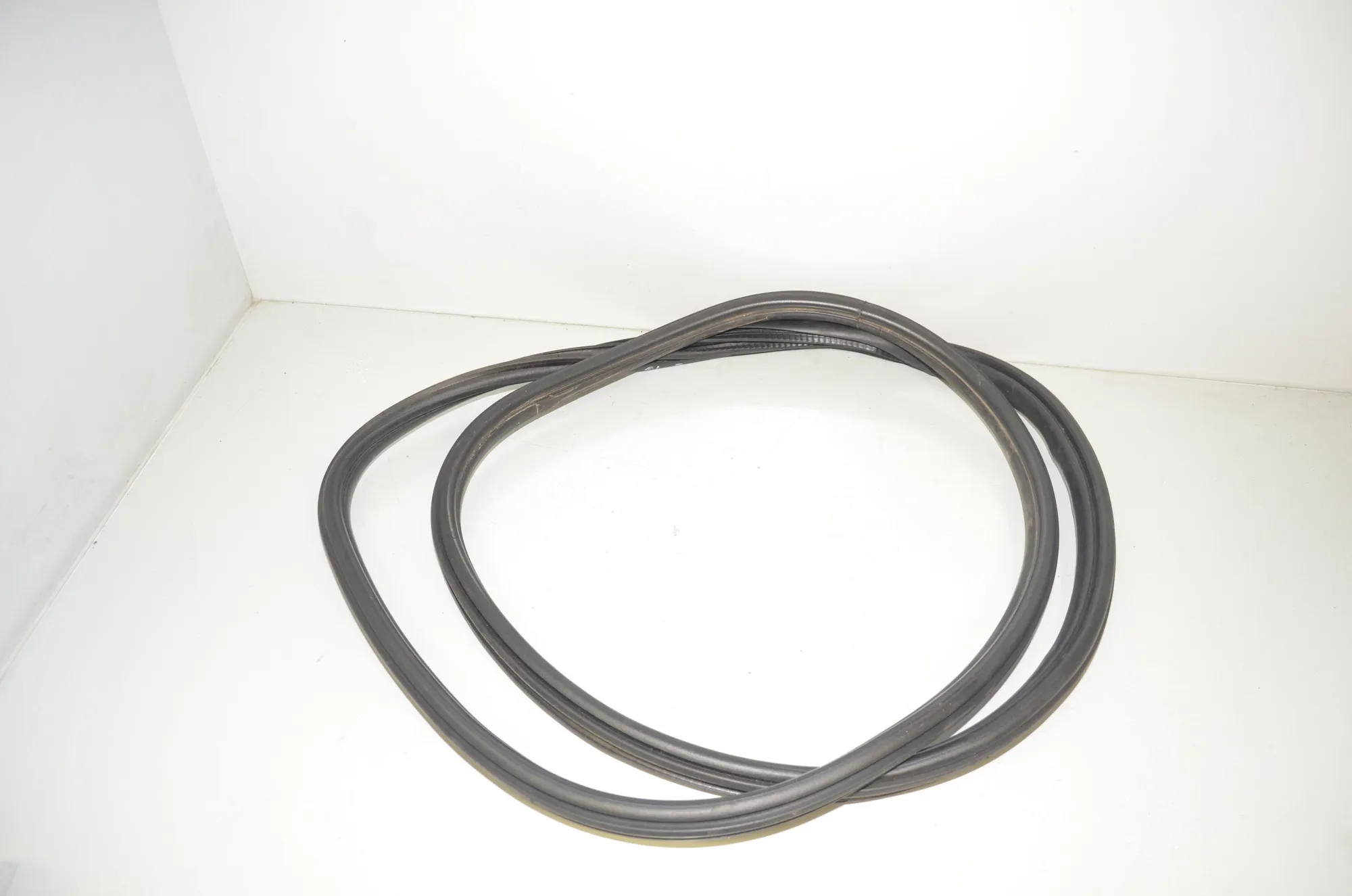 Rear Right Door Seal Rubber – OEM 7300249 · BMW X3 (F25) xDrive 30 d 2012 – 4