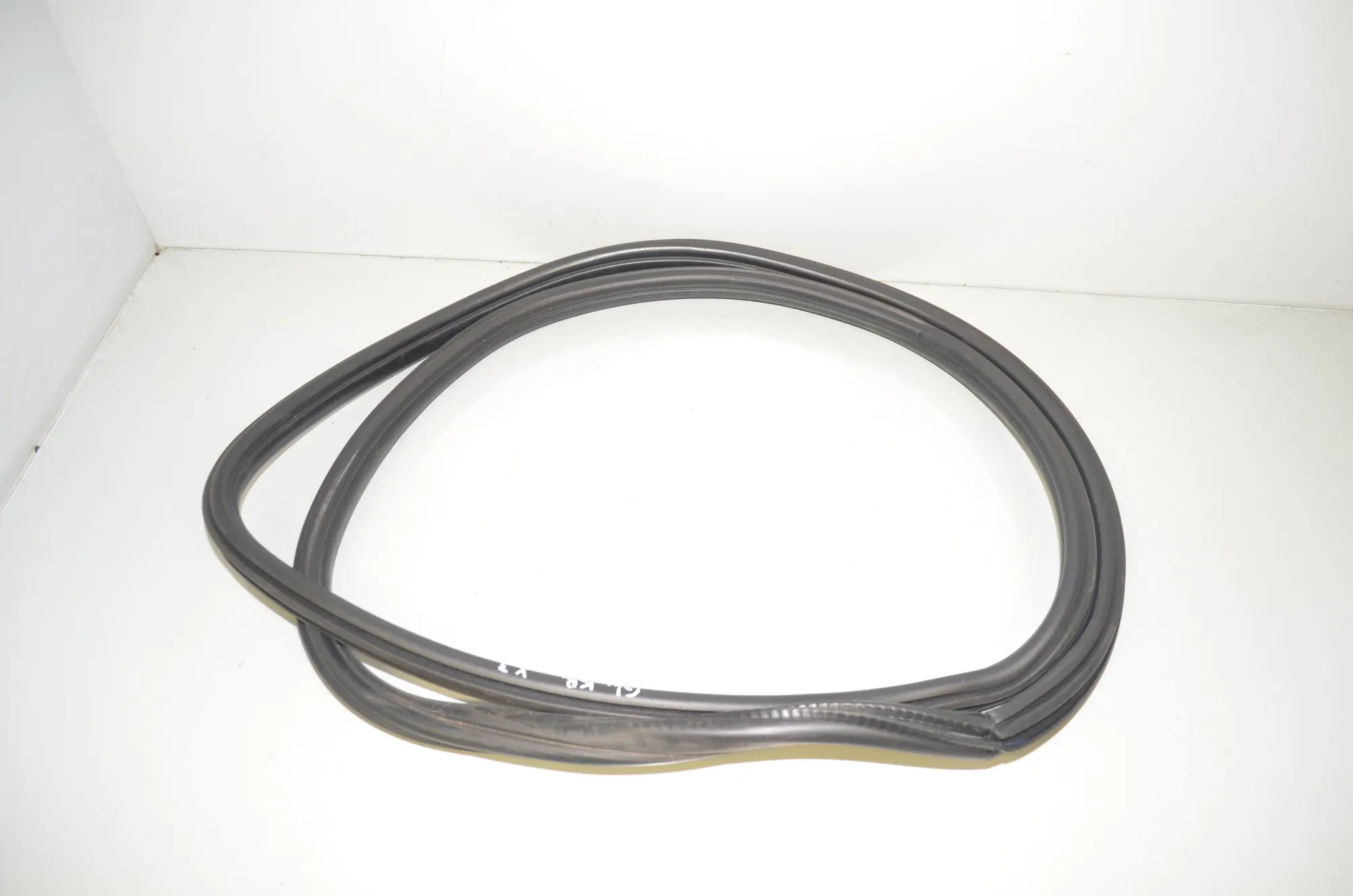 Rear Left Door Seal Rubber – OEM 7300249 · BMW X3 (F25) xDrive 30 d 2012 – 2
