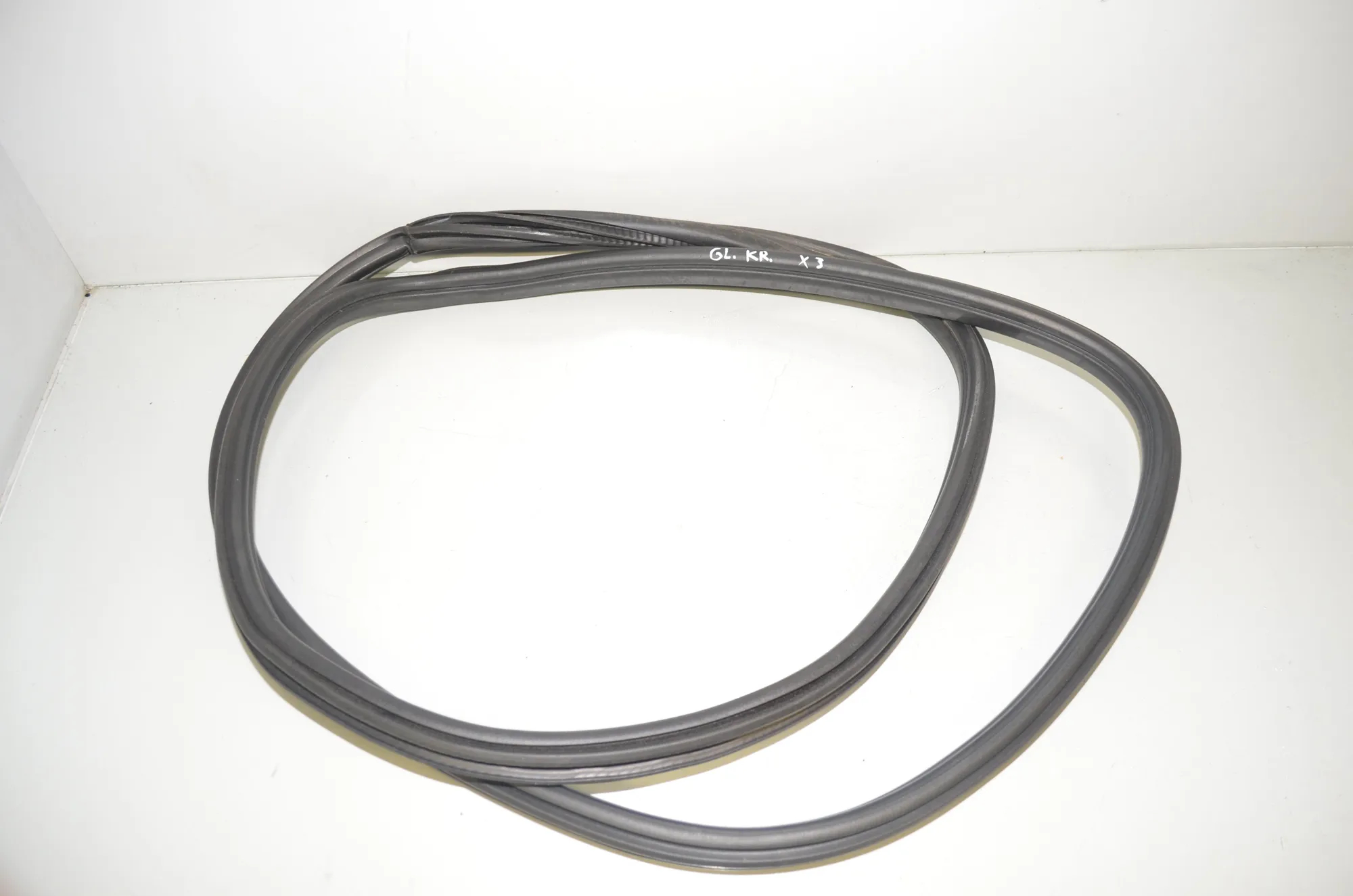 Rear Left Door Seal Rubber – OEM 7300249 · BMW X3 (F25) xDrive 30 d 2012