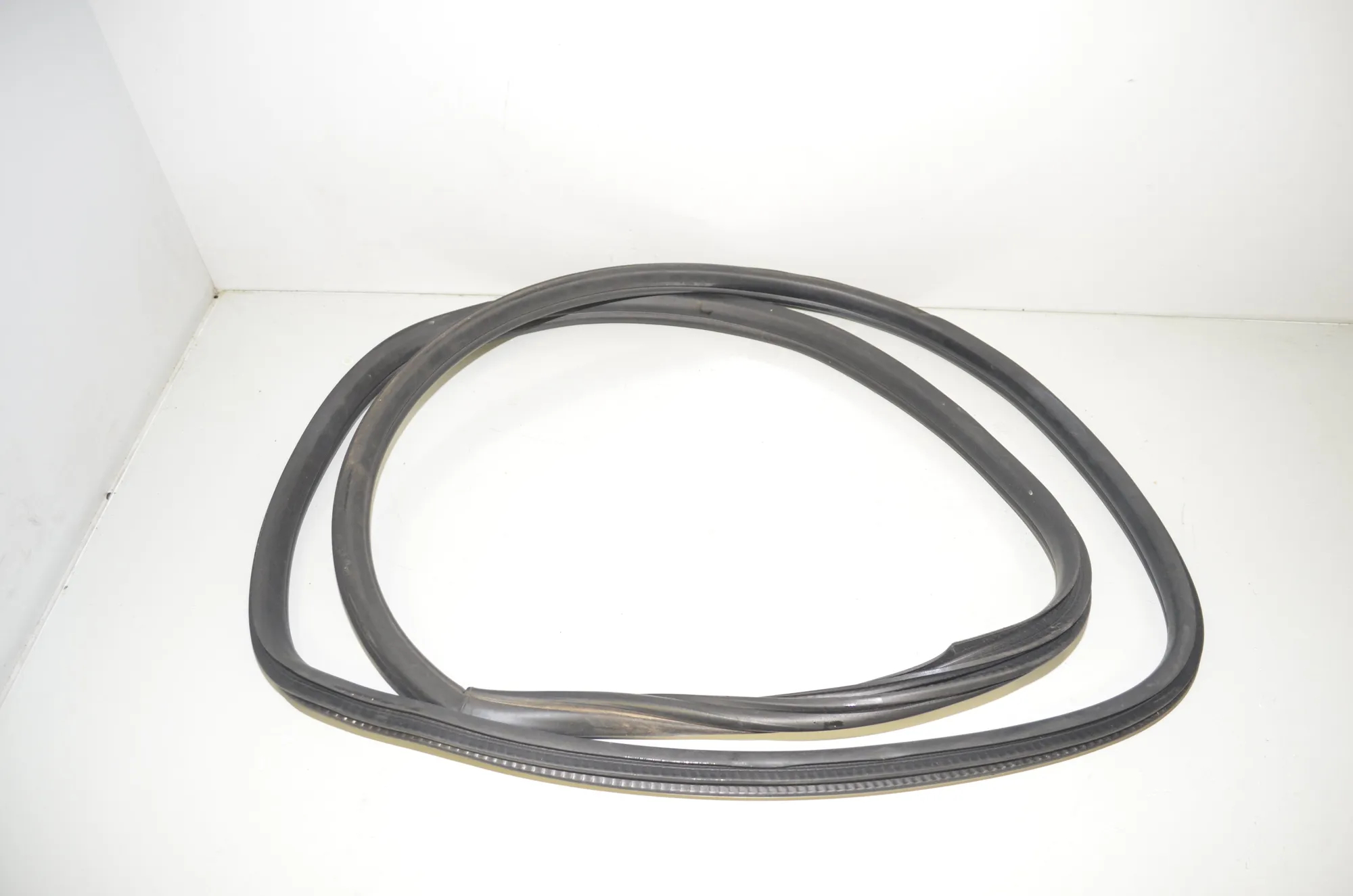 Rear Left Door Seal Rubber – OEM 7300249 · BMW X3 (F25) xDrive 30 d 2012 – 4